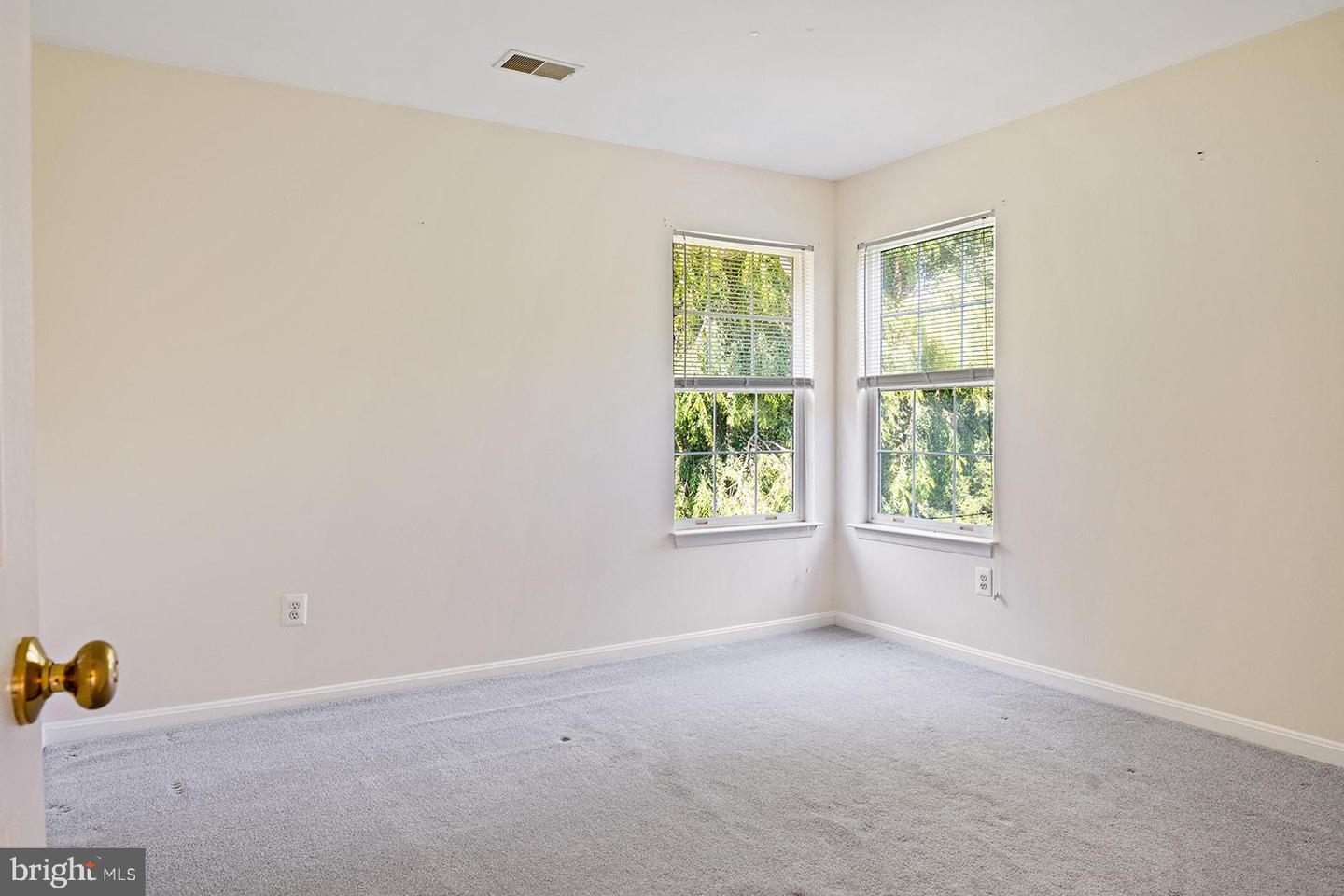 9315 E Carondelet Dr