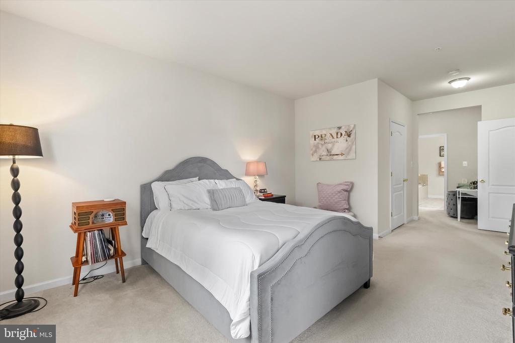 9712 HANDERSON PLACE UNIT 203