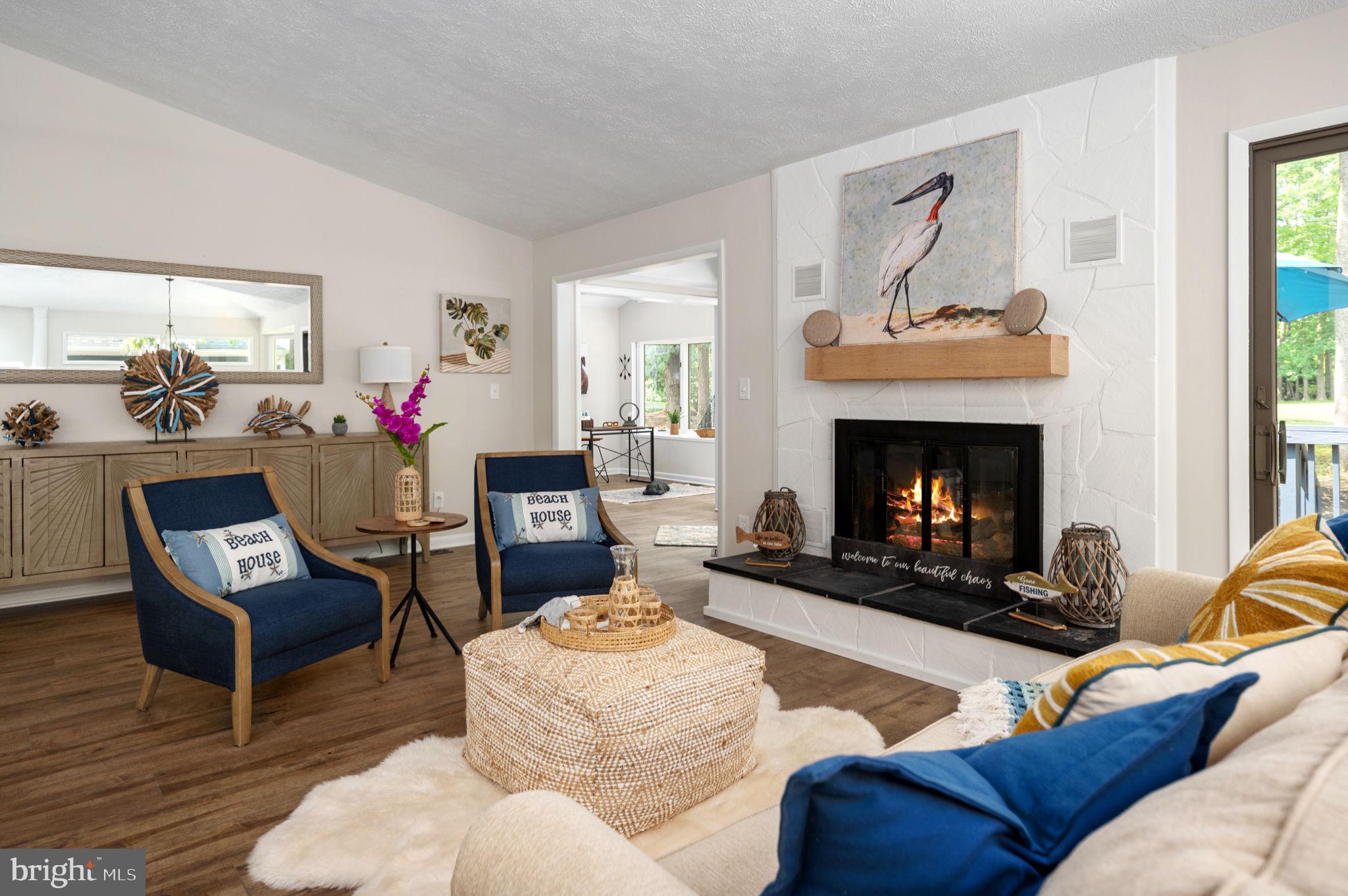 327 FAIRWAY DRIVE