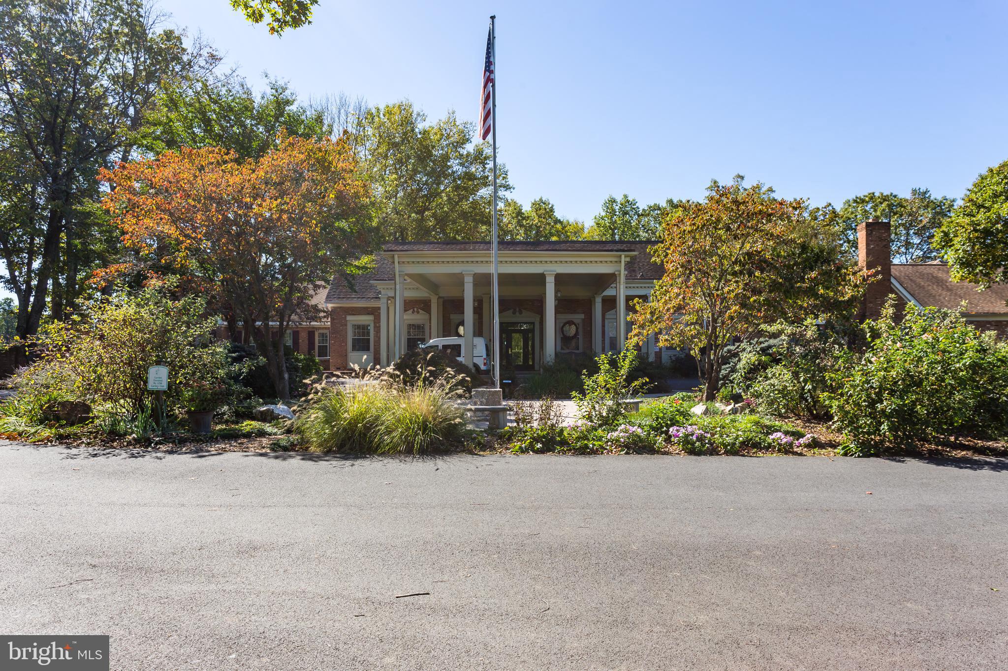 327 FAIRWAY DRIVE