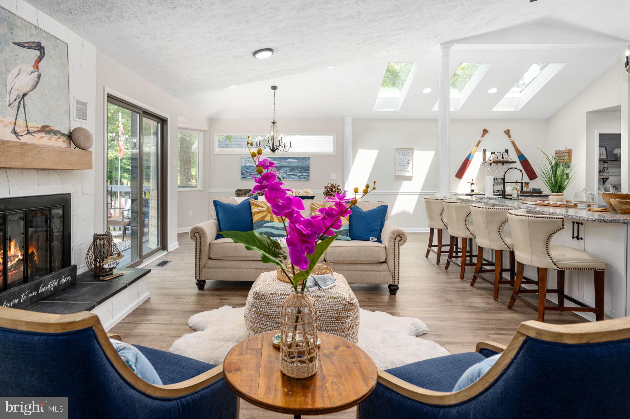 327 FAIRWAY DRIVE