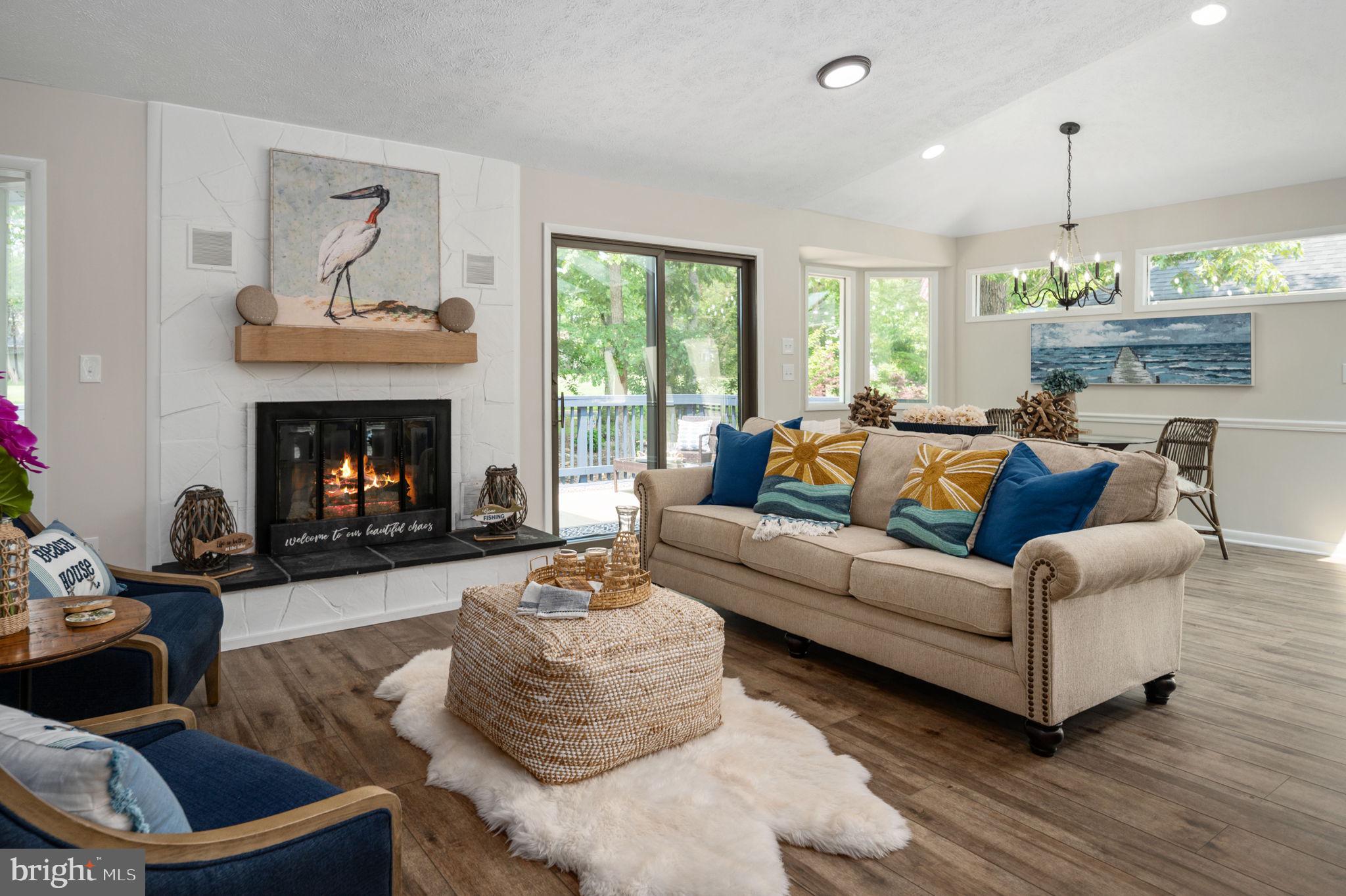 327 FAIRWAY DRIVE