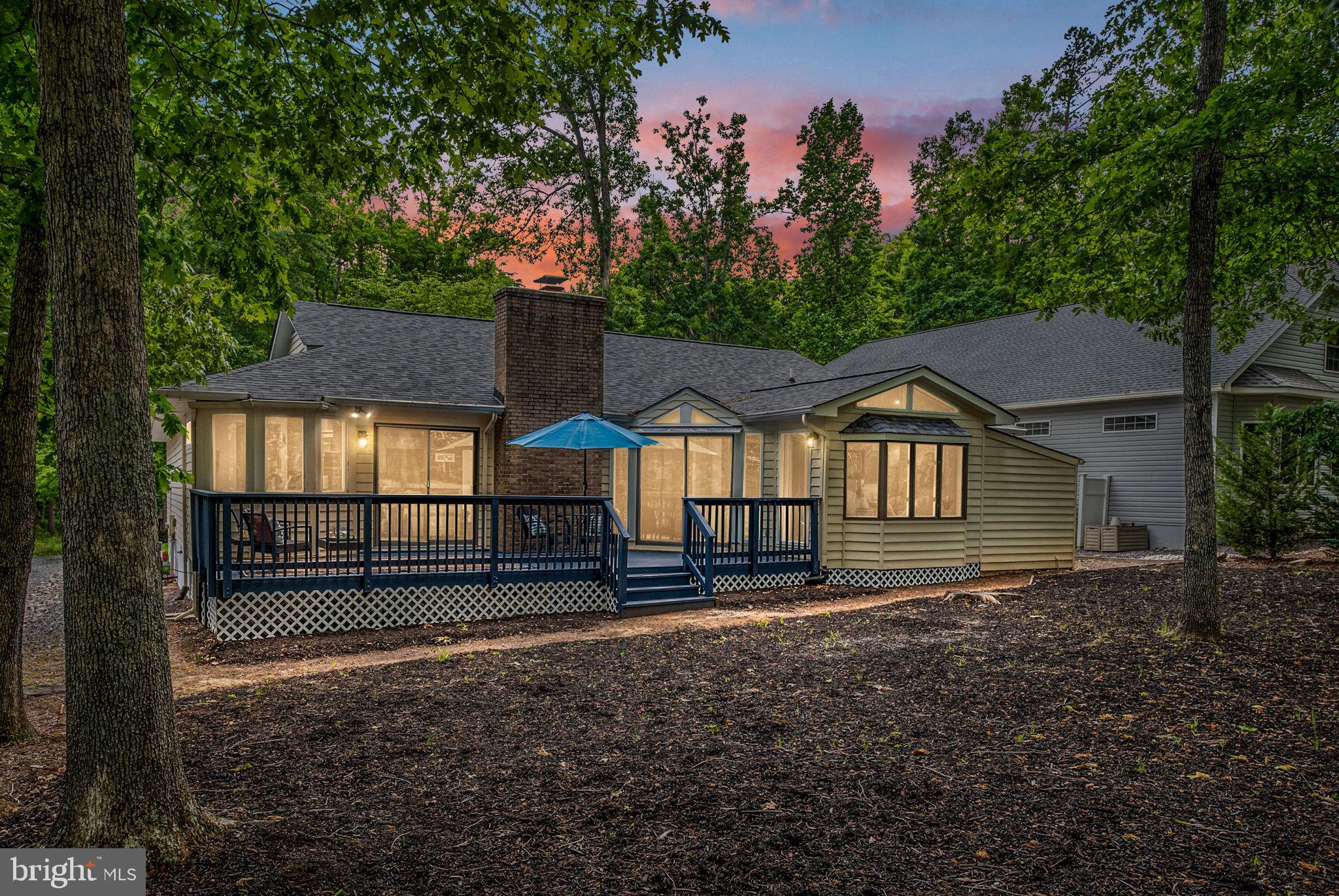 327 FAIRWAY DRIVE