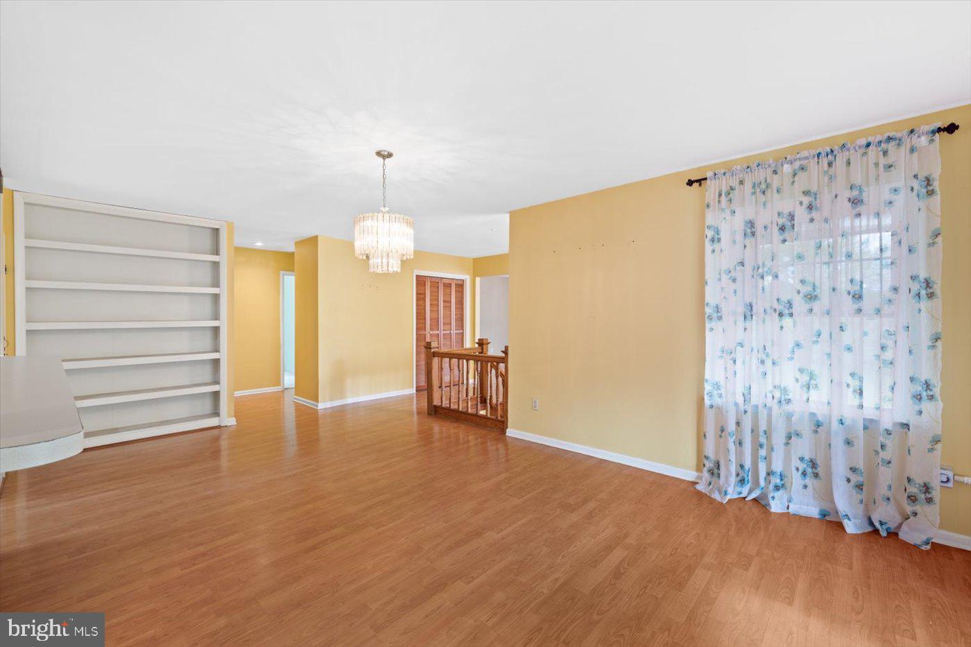 105 Cavern Ct