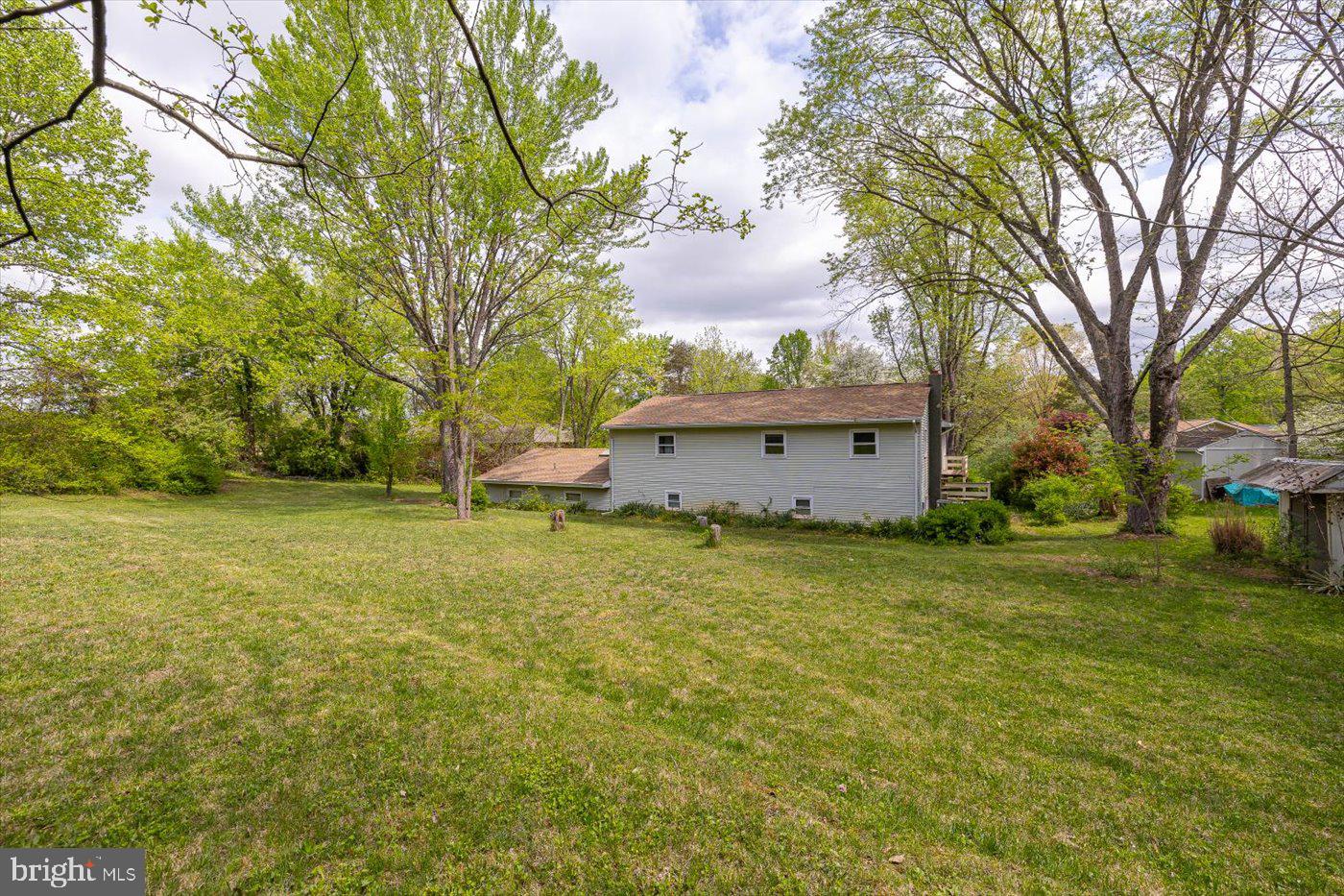 105 Cavern Ct