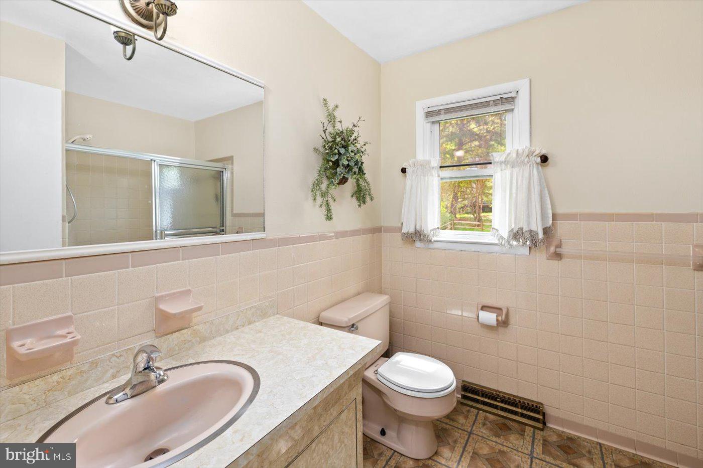 105 Cavern Ct