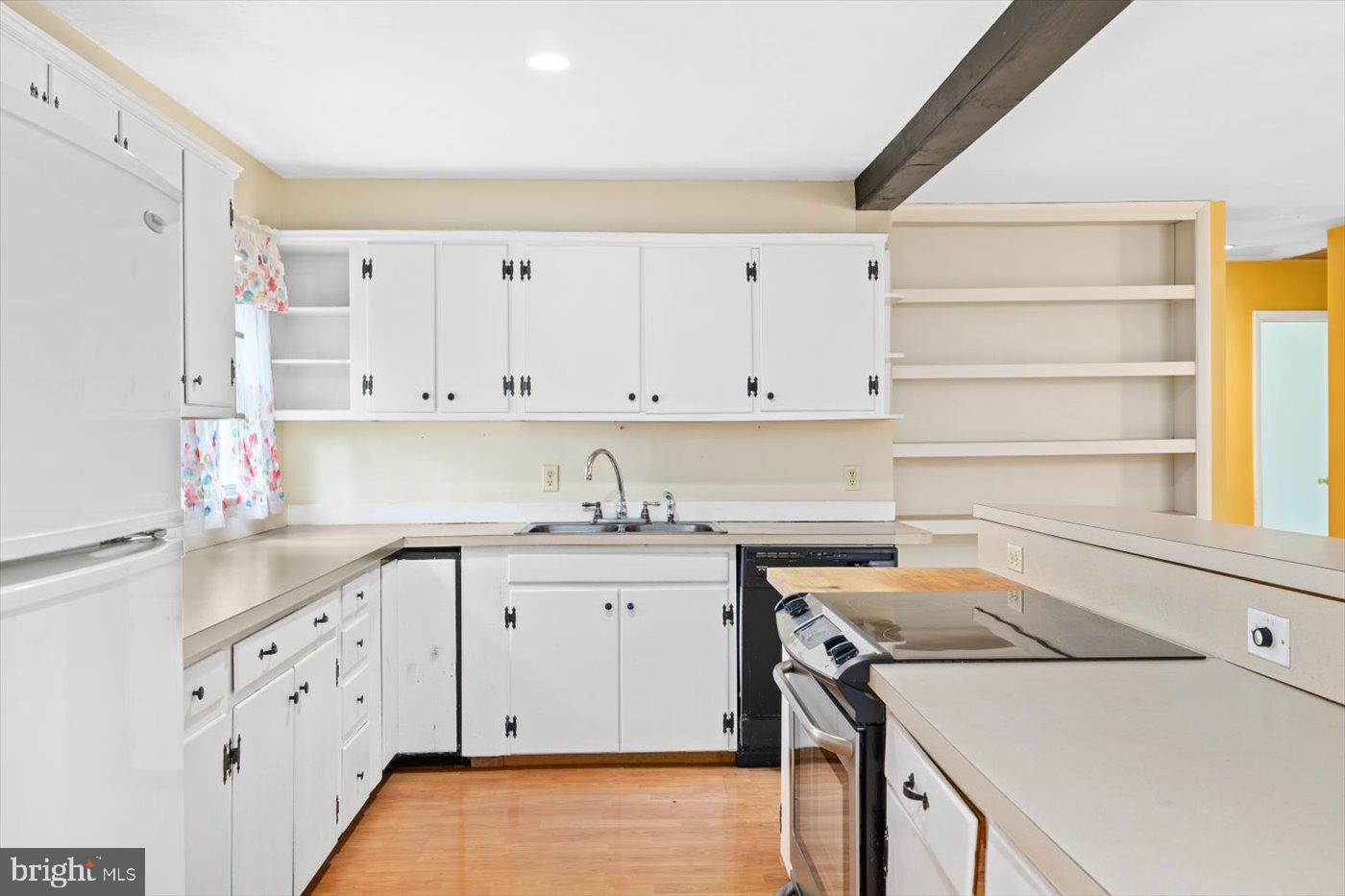 105 Cavern Ct