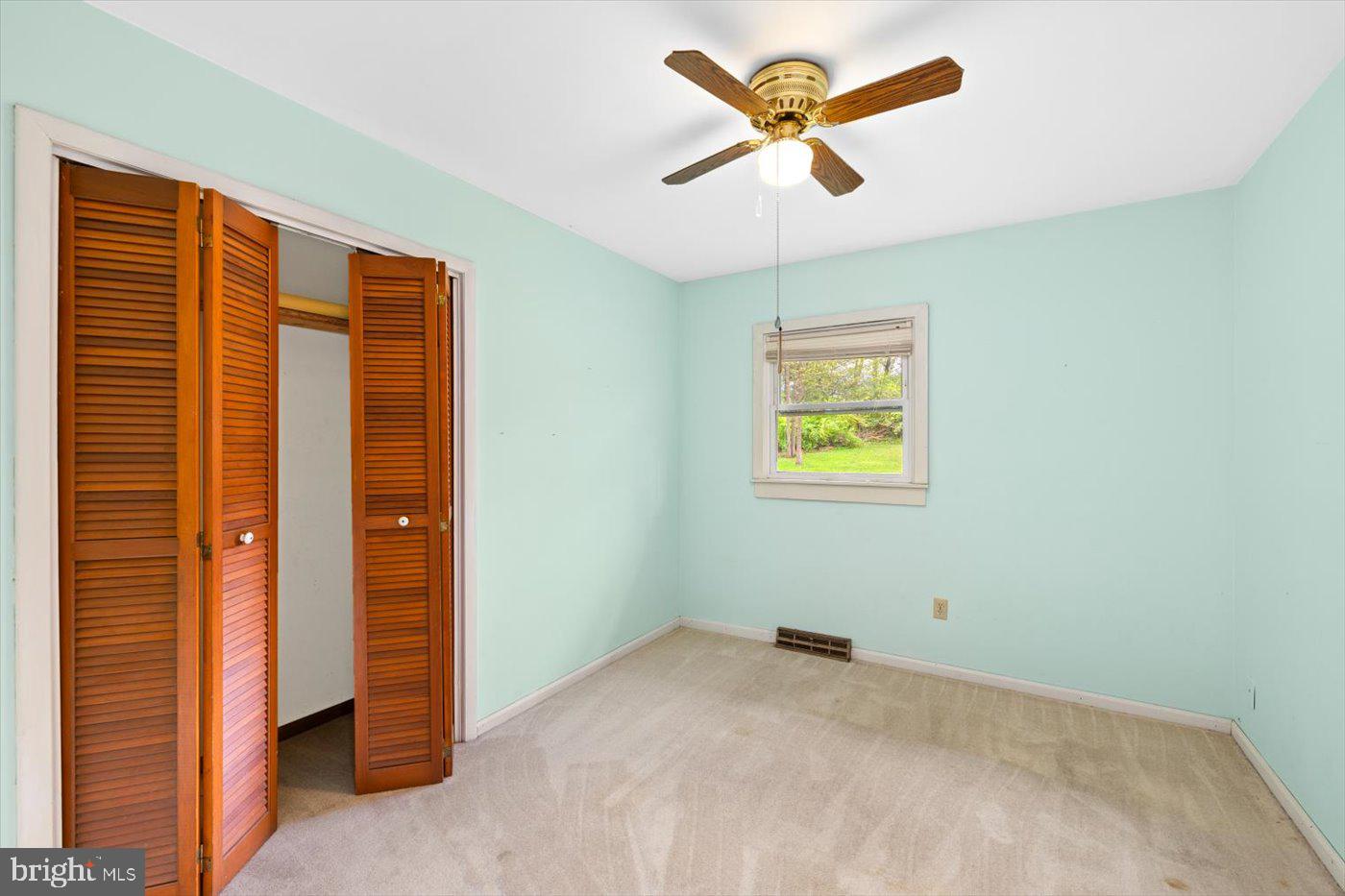 105 Cavern Ct