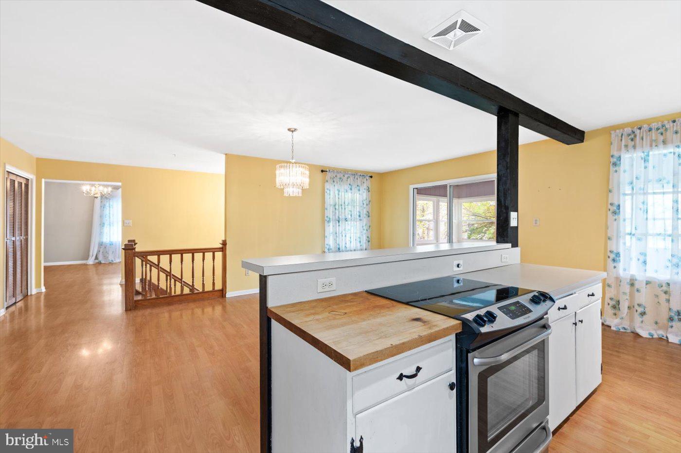 105 Cavern Ct