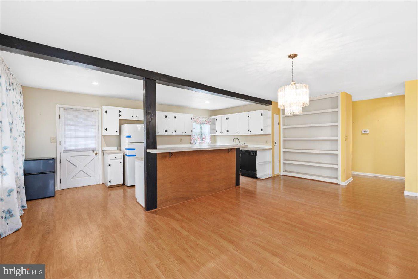 105 Cavern Ct
