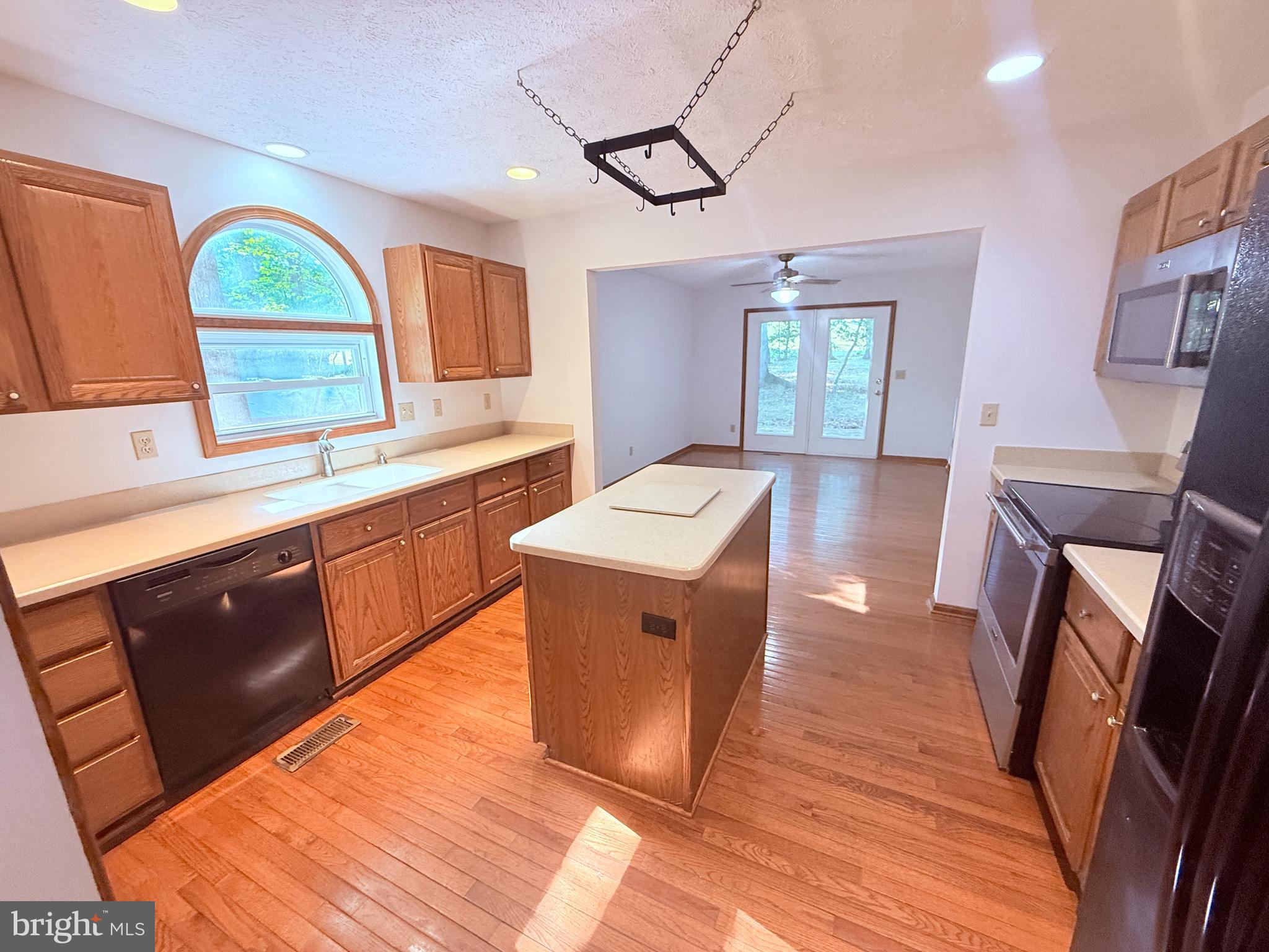 504 MT PLEASANT DRIVE