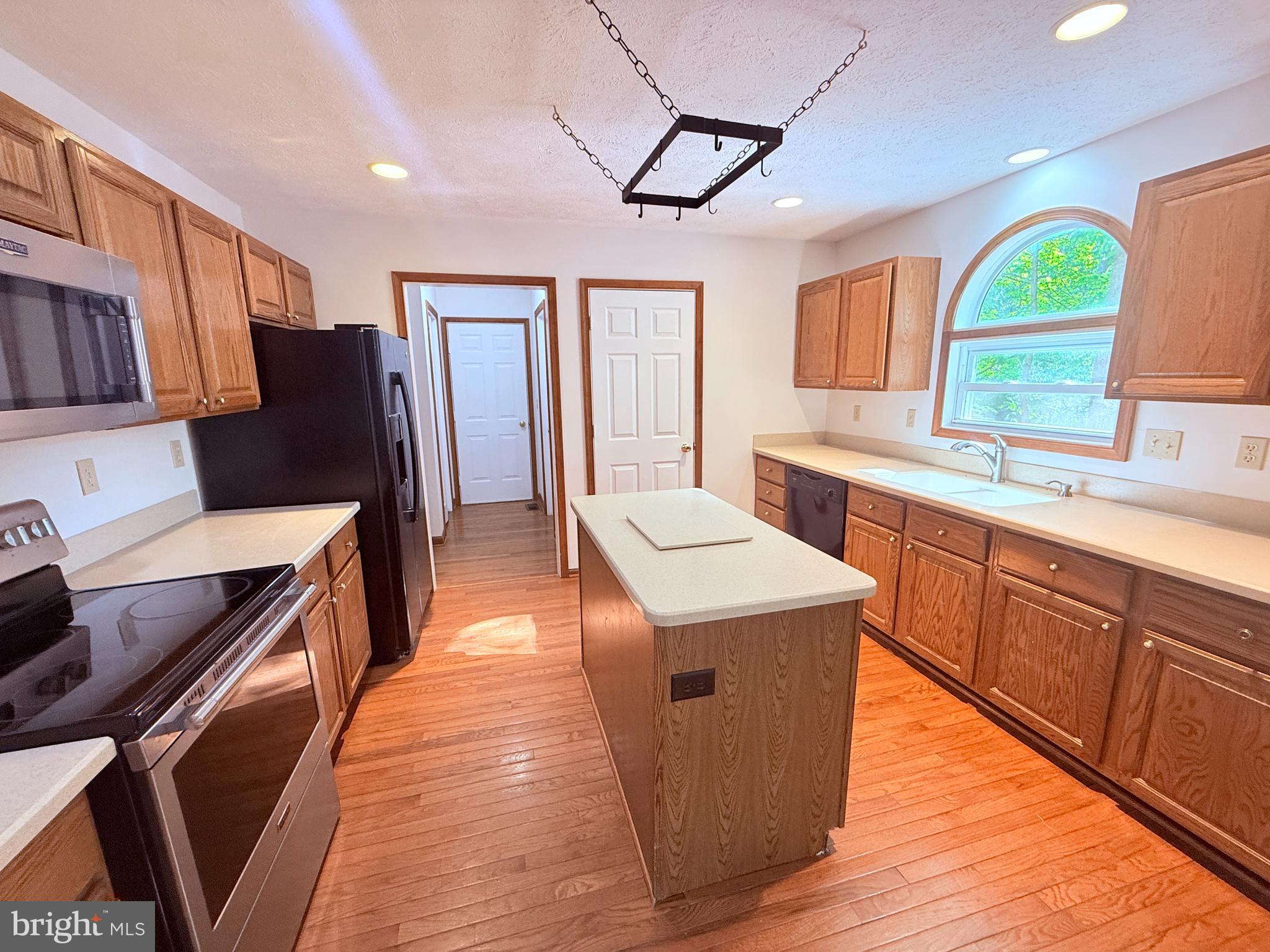 504 MT PLEASANT DRIVE