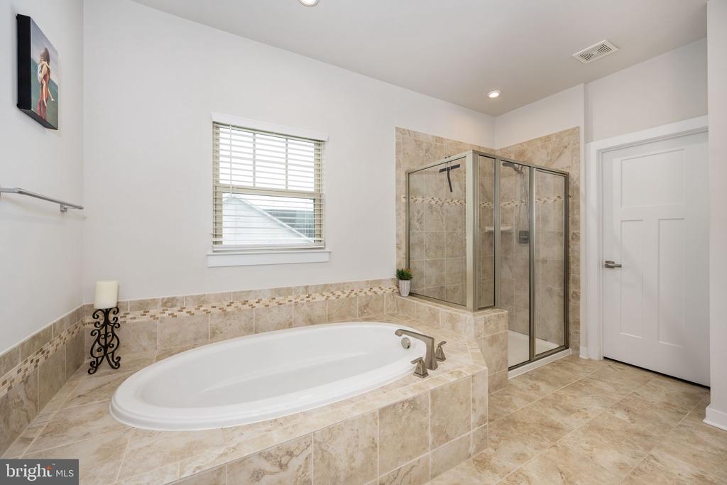 17175 Belle Isle Dr