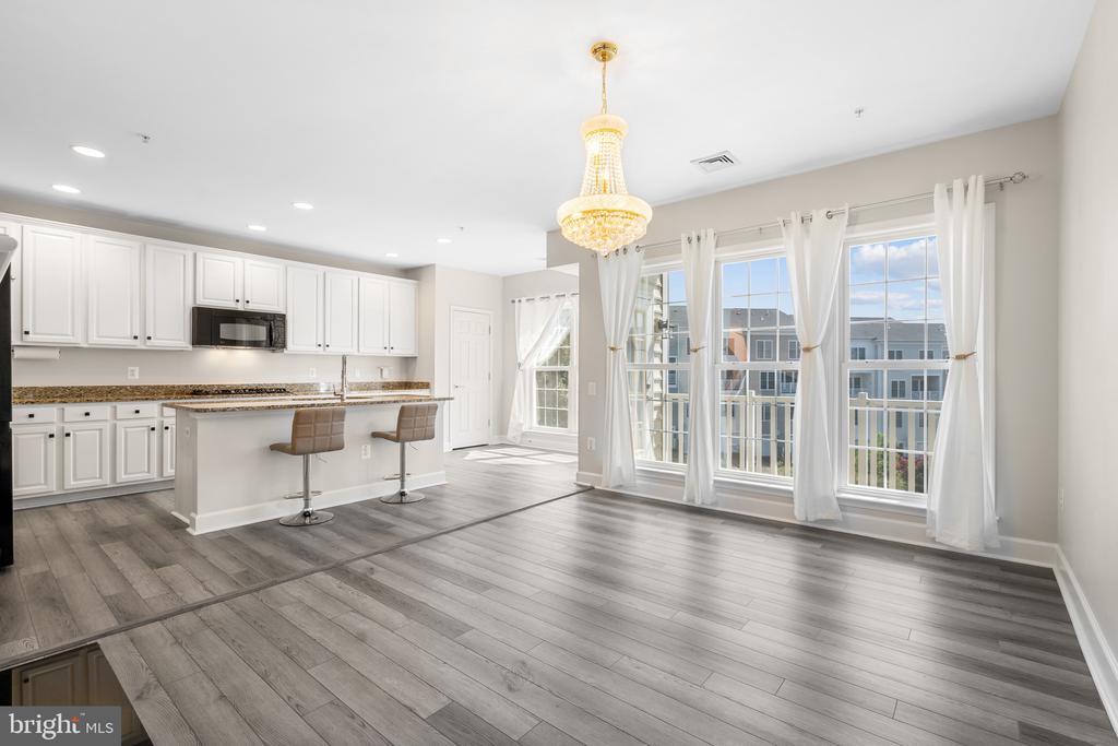 2402 BROOKMOOR LANE