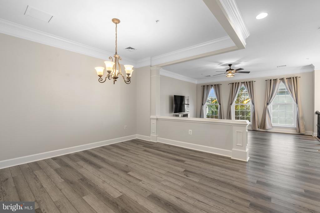 2402 BROOKMOOR LANE