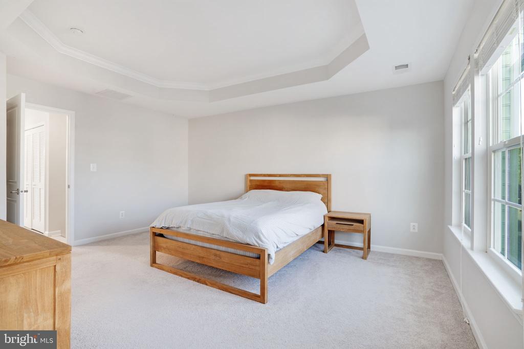 7033 Trek Way