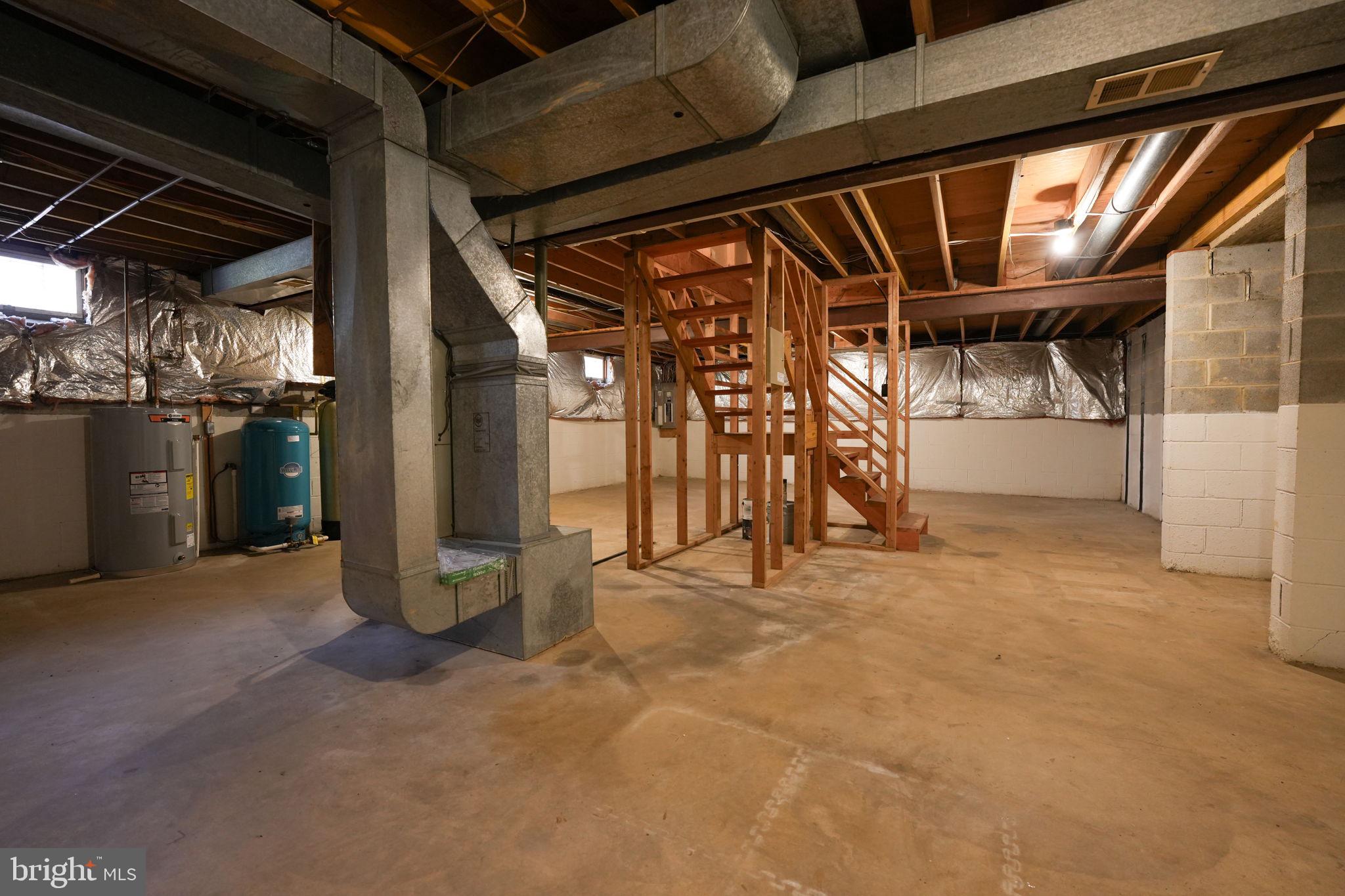 4910 STONEHURST DRIVE