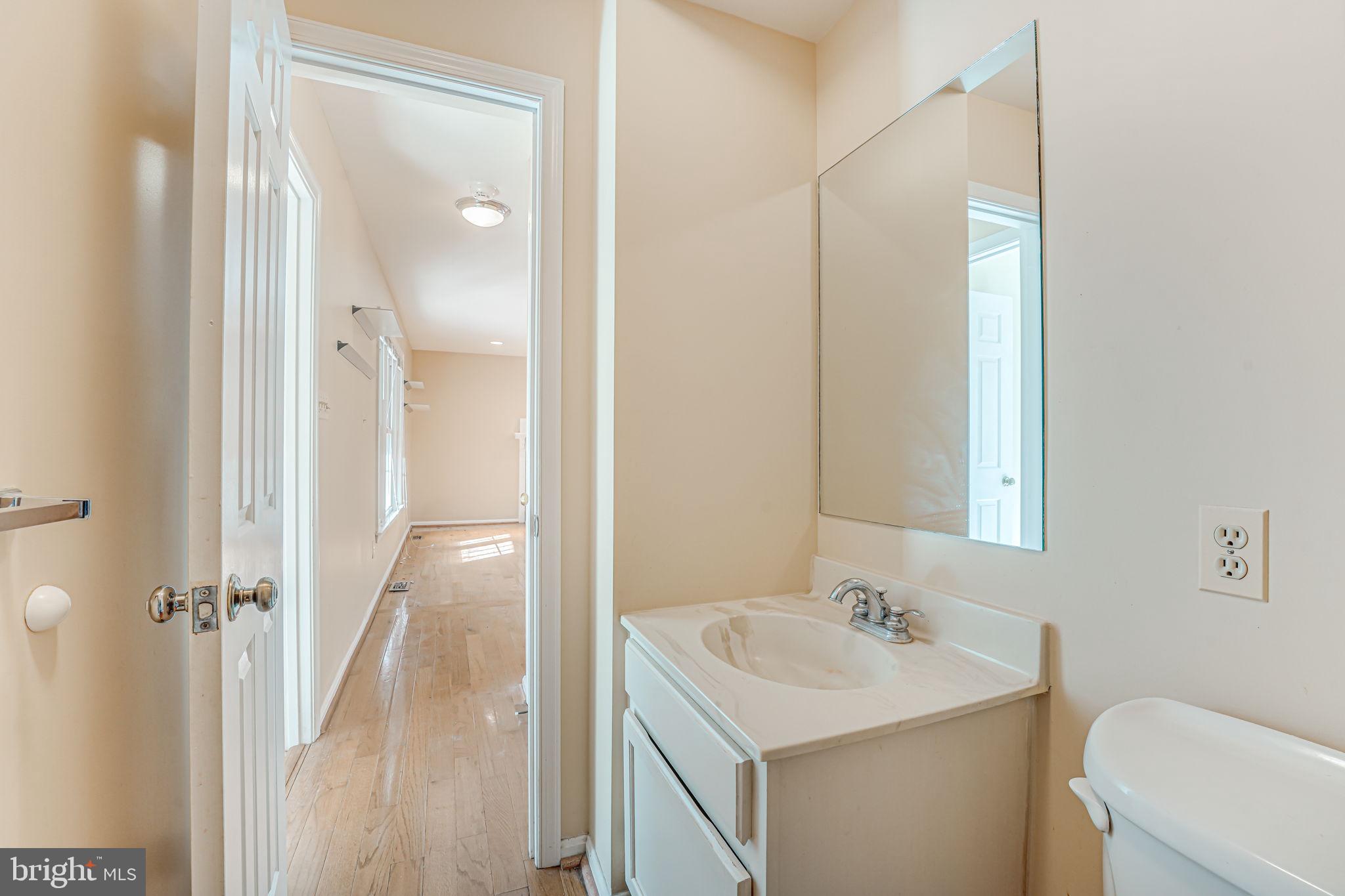 4910 STONEHURST DRIVE