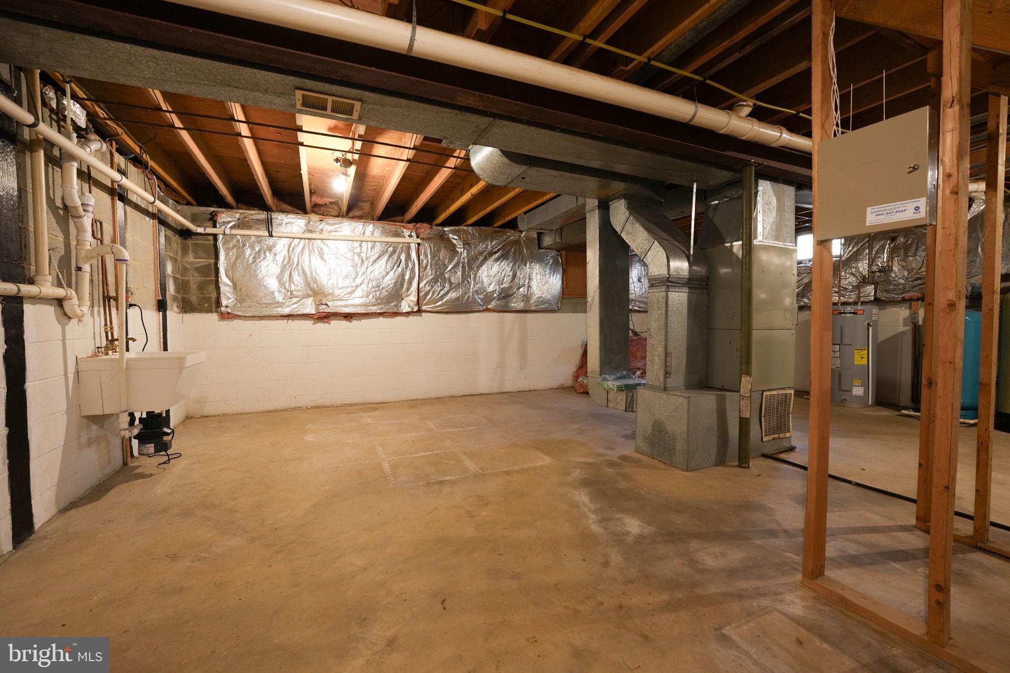 4910 STONEHURST DRIVE