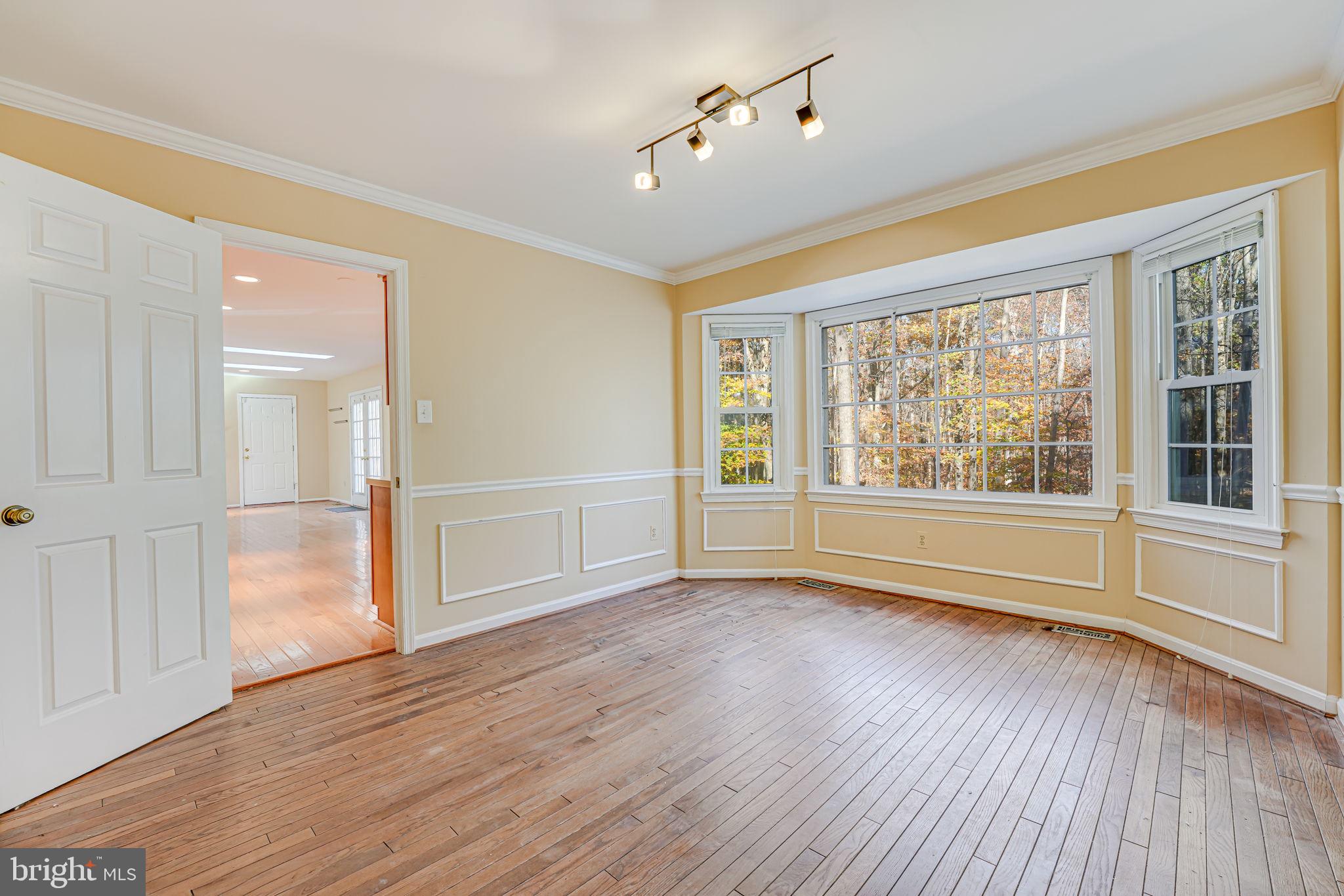 4910 STONEHURST DRIVE