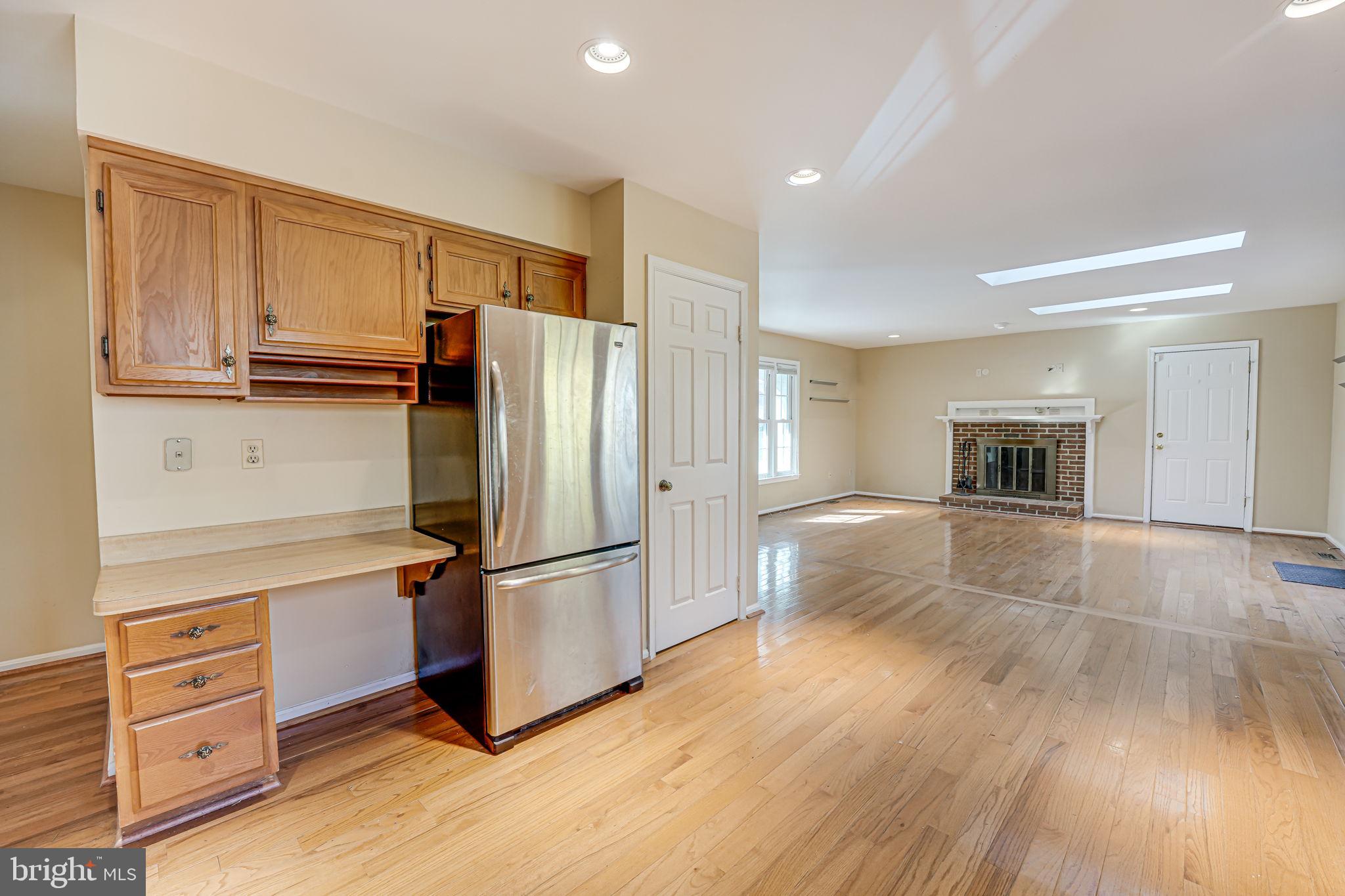 4910 STONEHURST DRIVE