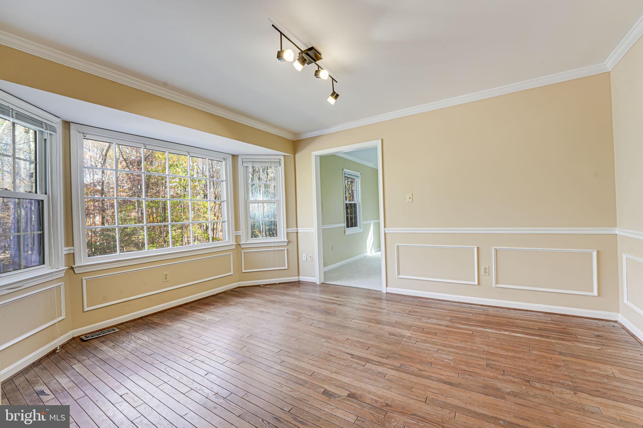 4910 STONEHURST DRIVE