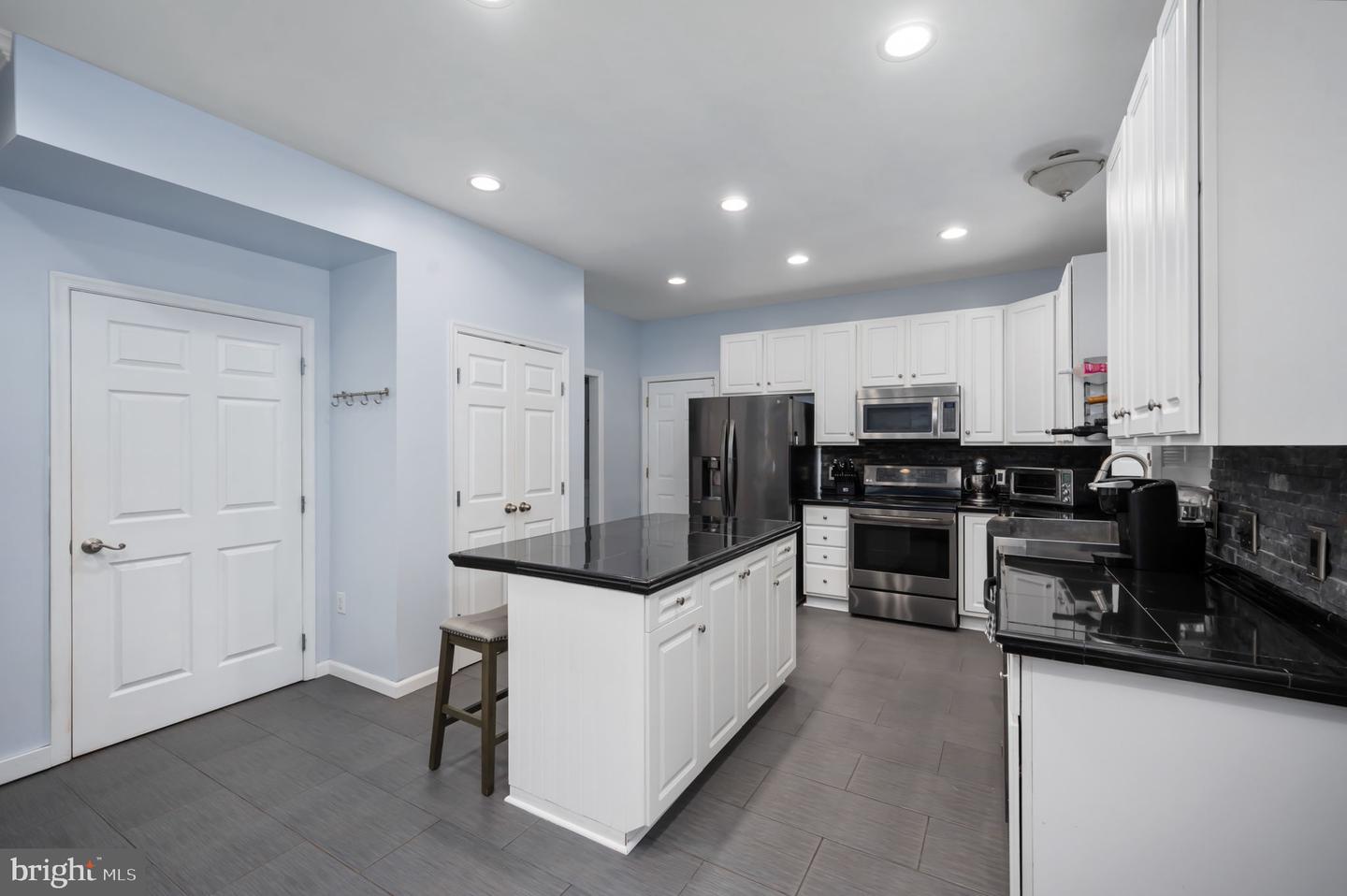 12700 Kirk Ln