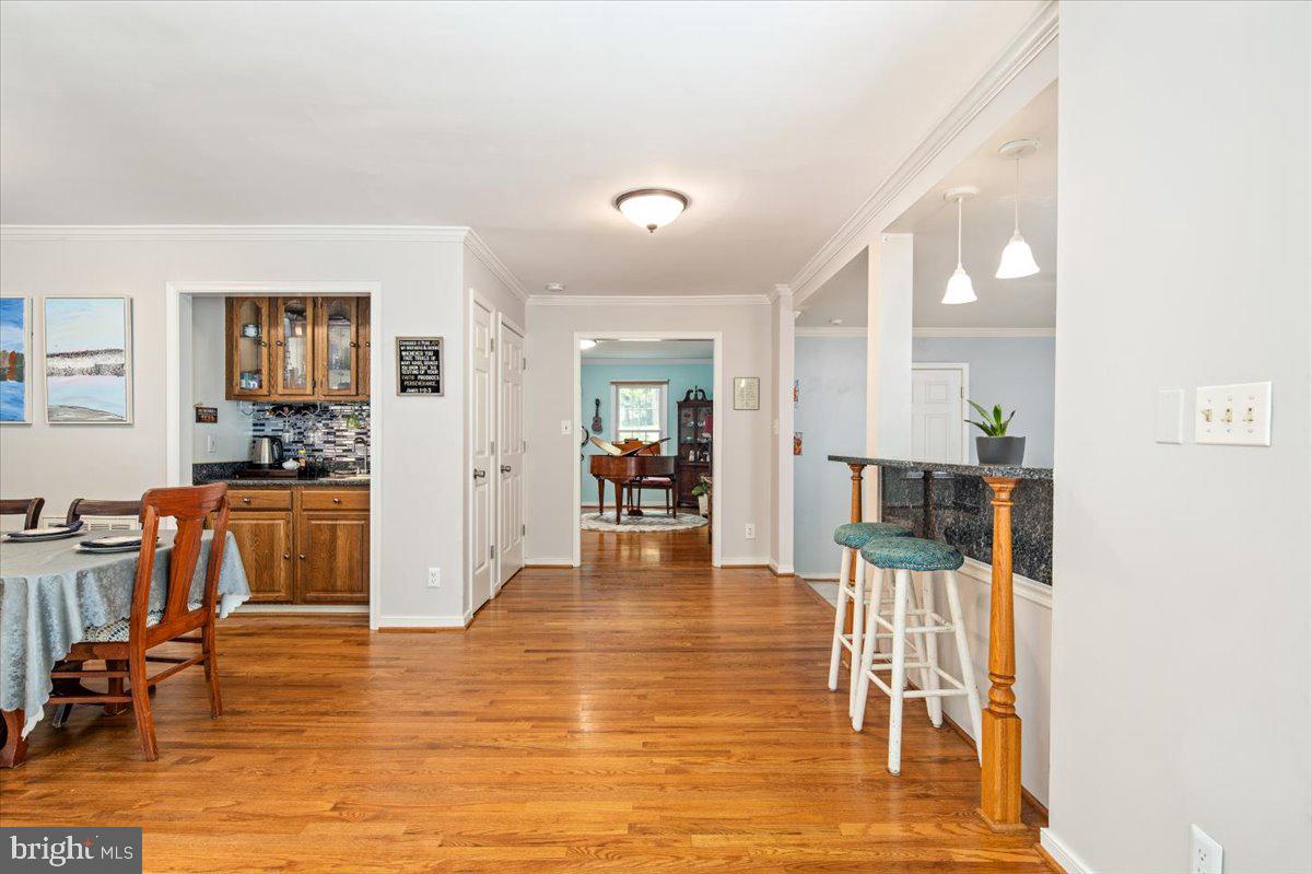 8001 Beau Ct