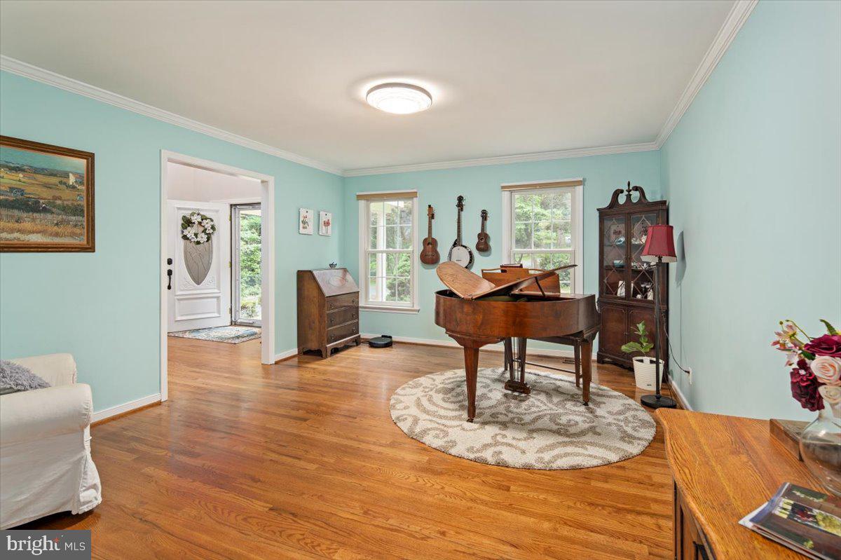 8001 Beau Ct