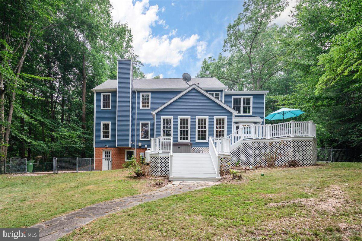 8001 Beau Ct