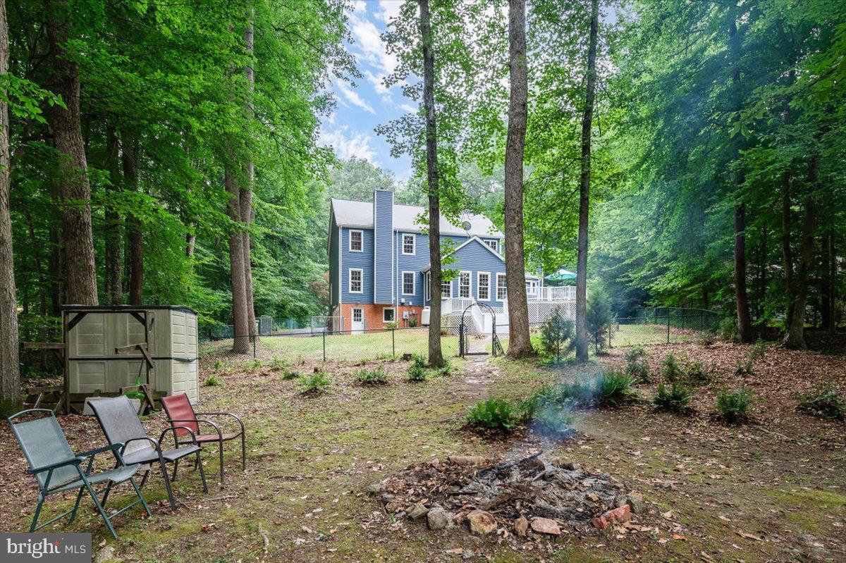 8001 Beau Ct