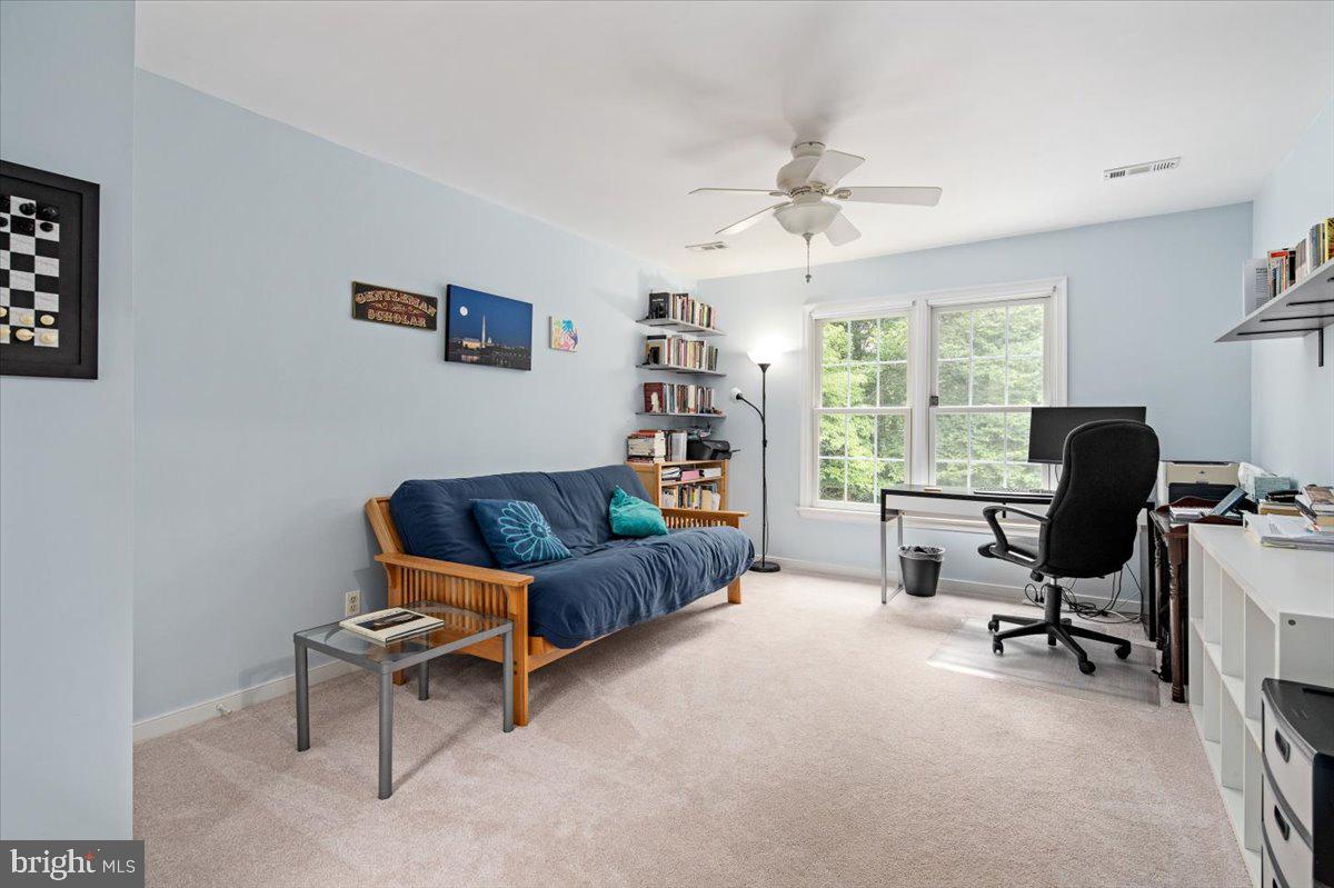 8001 Beau Ct
