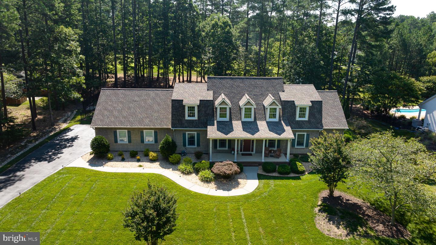 11713 Longstreet Dr