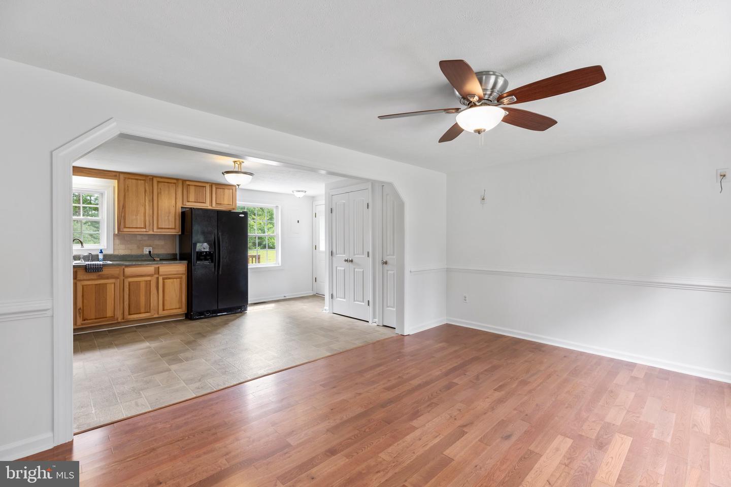 10400 Landon Ln