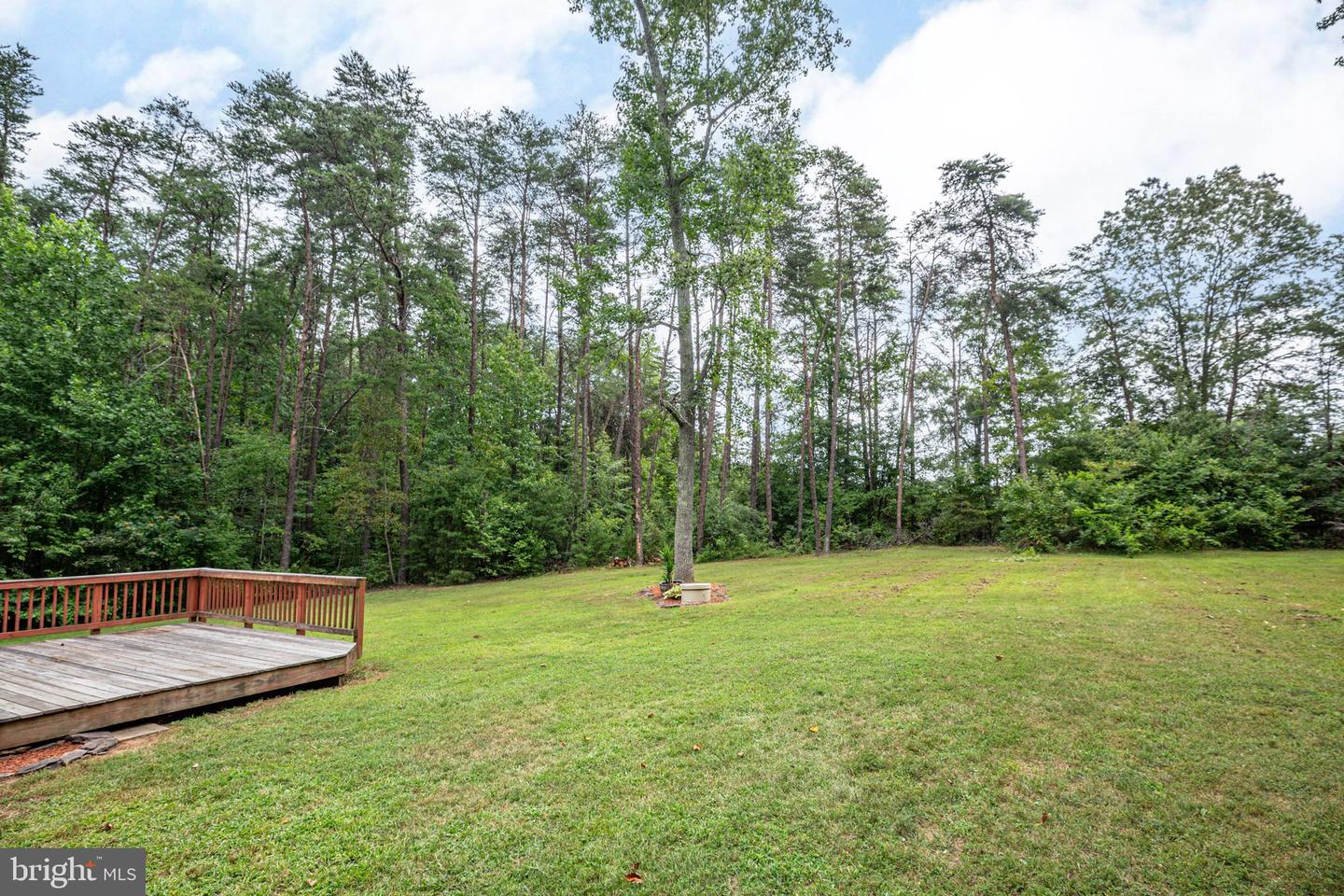 10400 Landon Ln