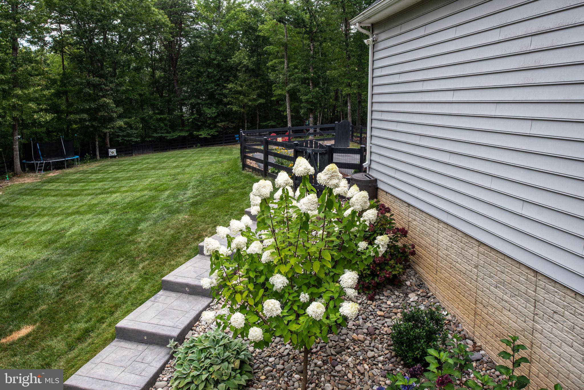 8109 Old Mineral Springs Rd