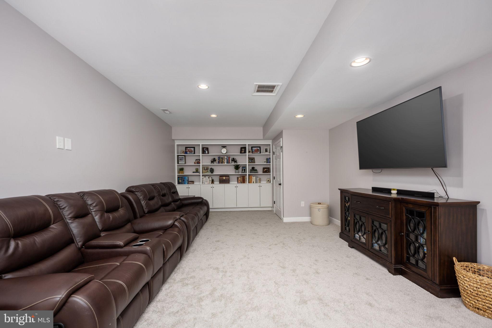 8109 Old Mineral Springs Rd