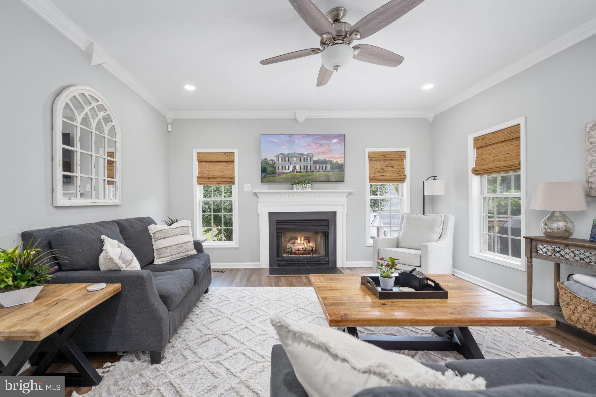 8100 Campfire Ln