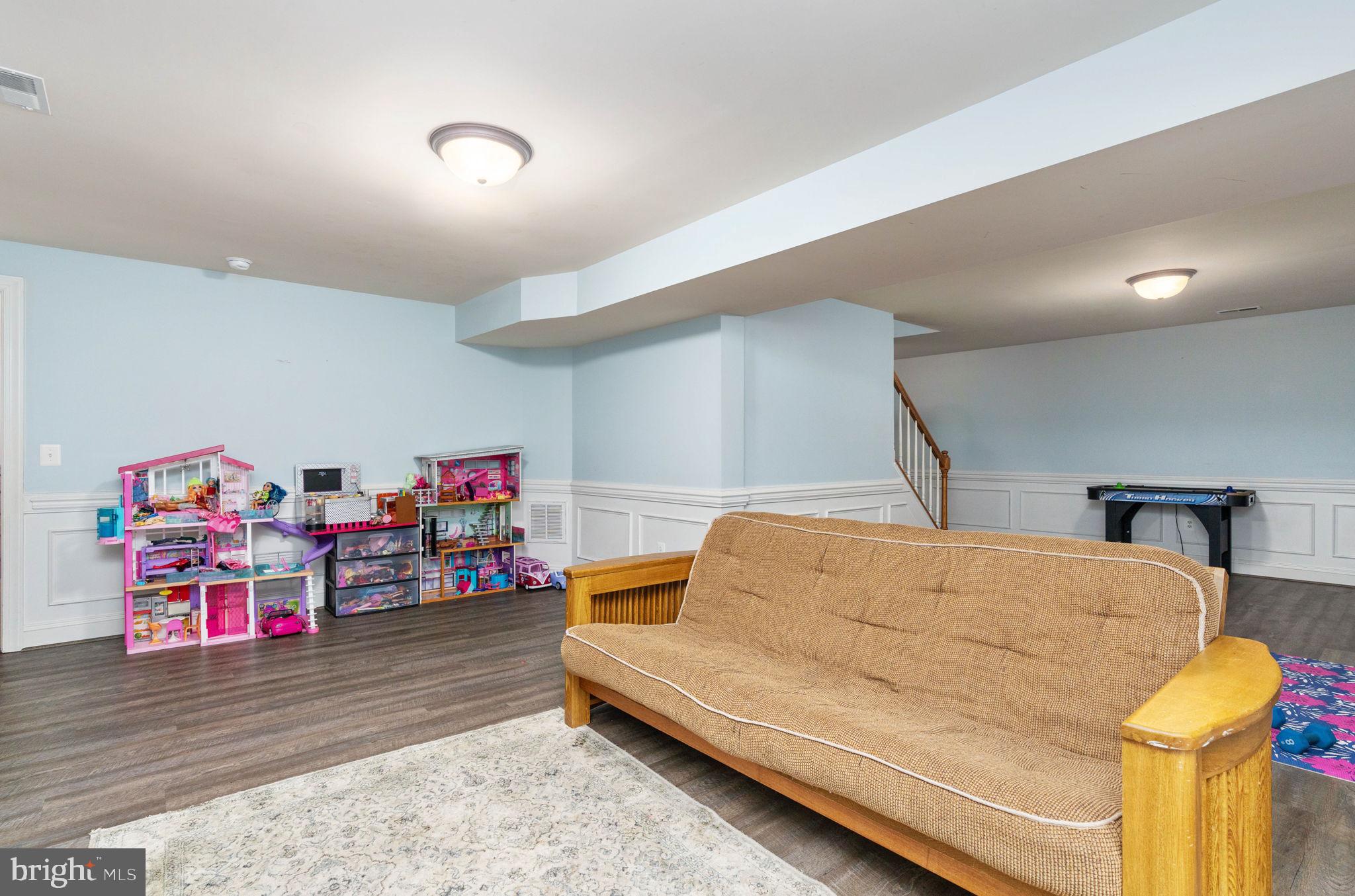 11811 Duck Cir