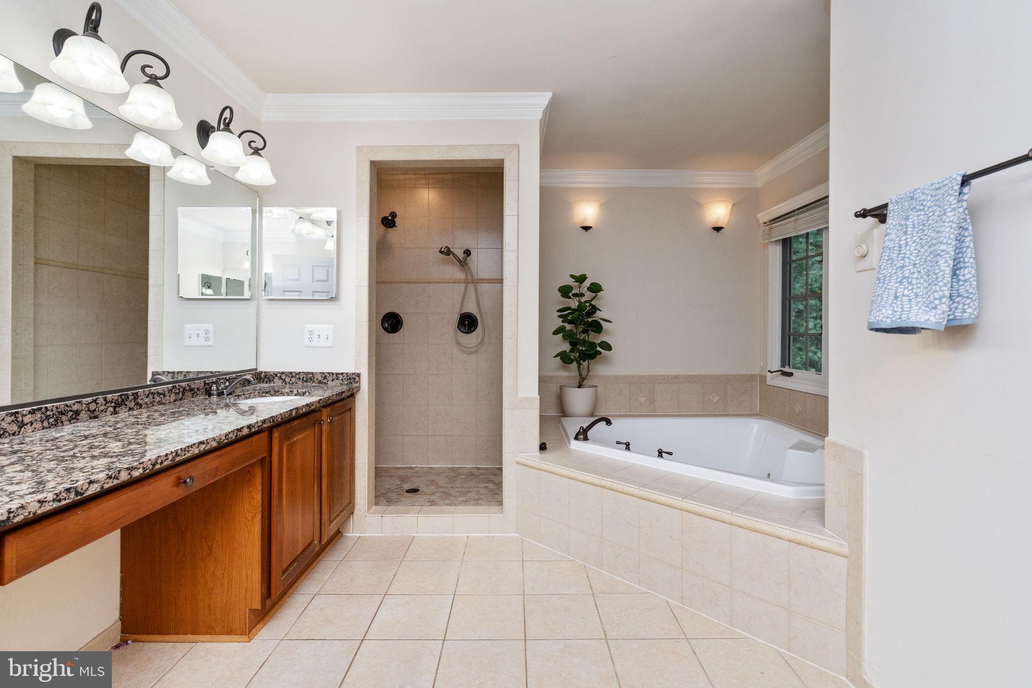 11811 Duck Cir