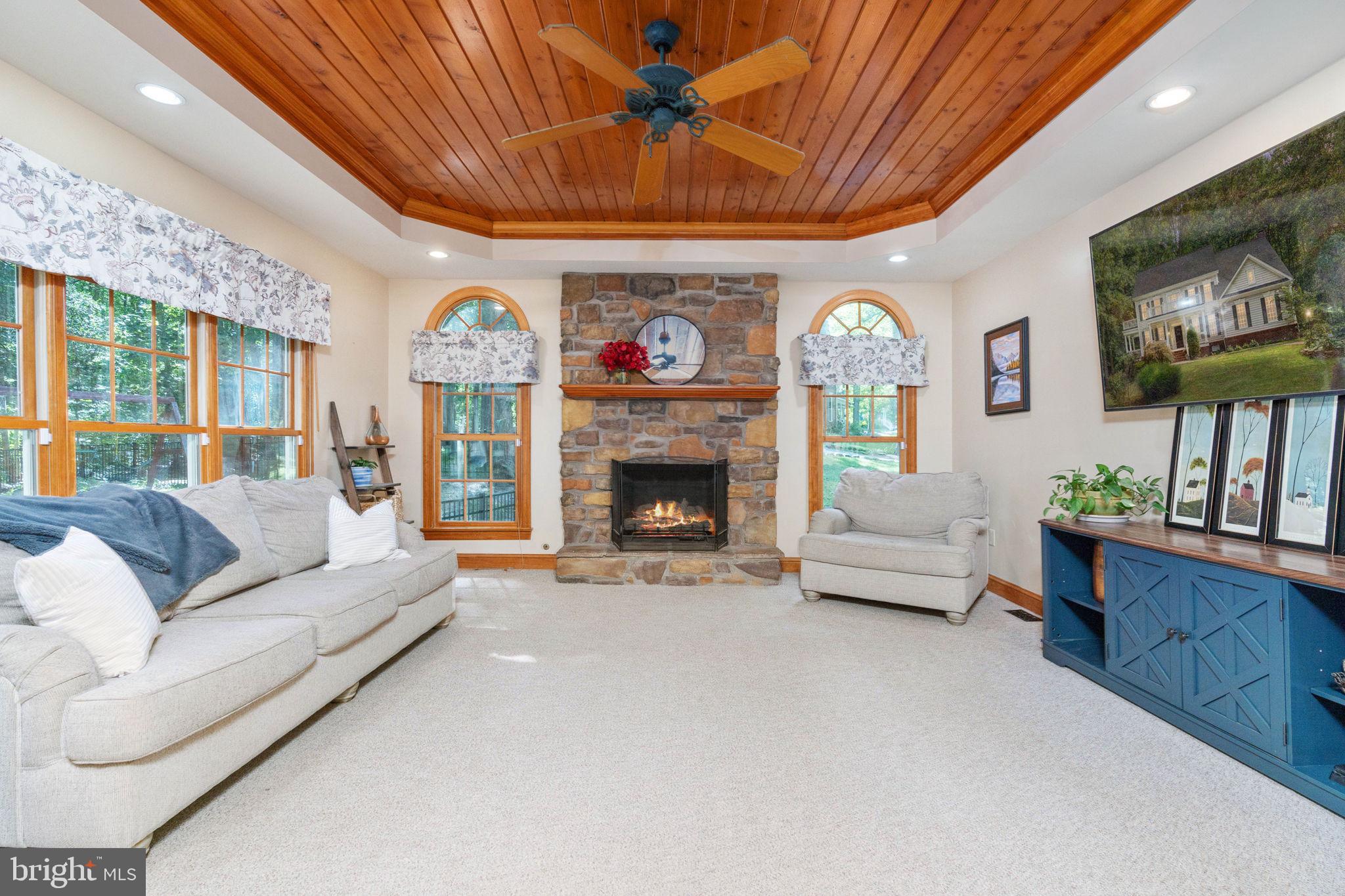 11811 Duck Cir