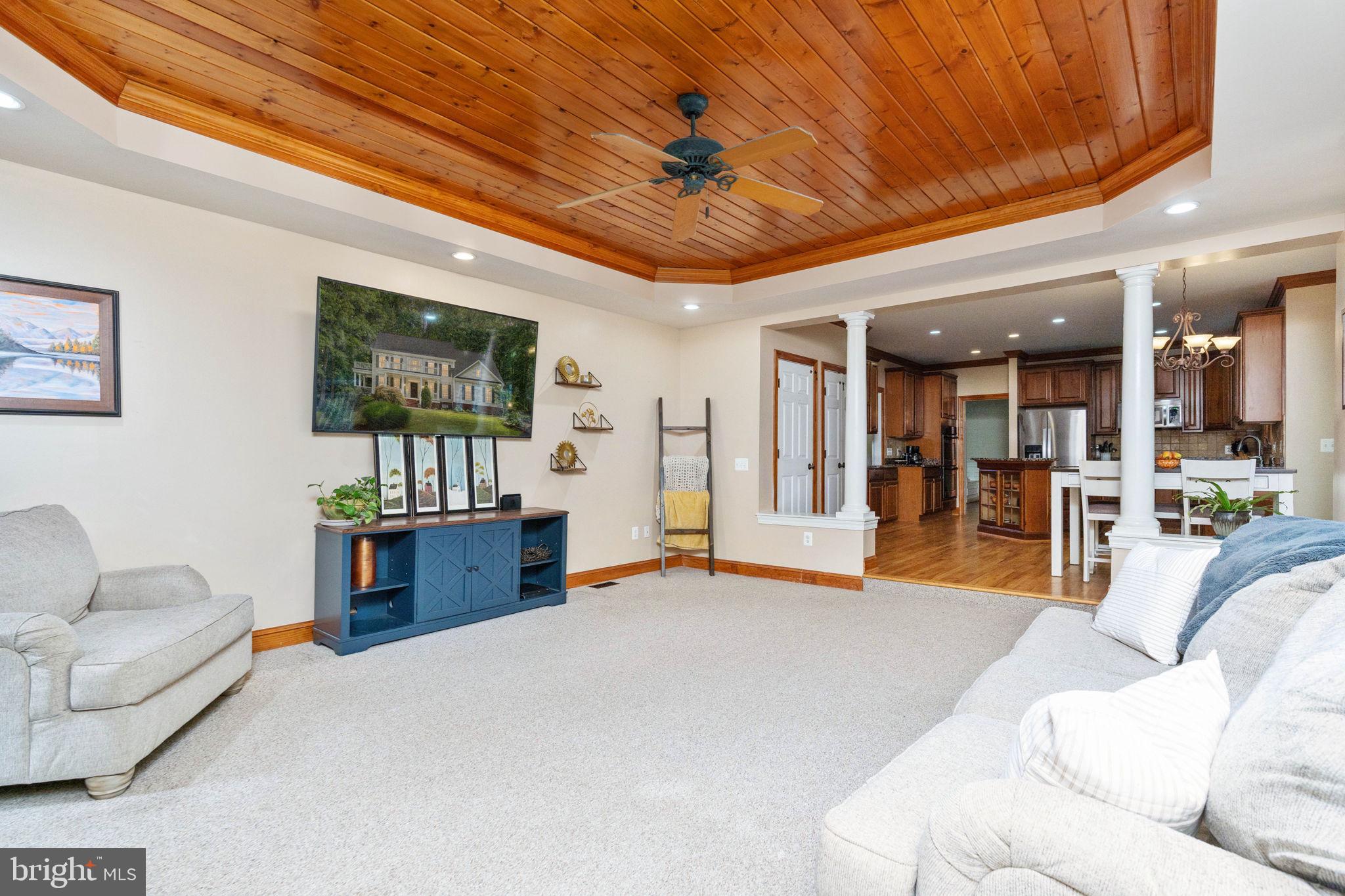 11811 Duck Cir