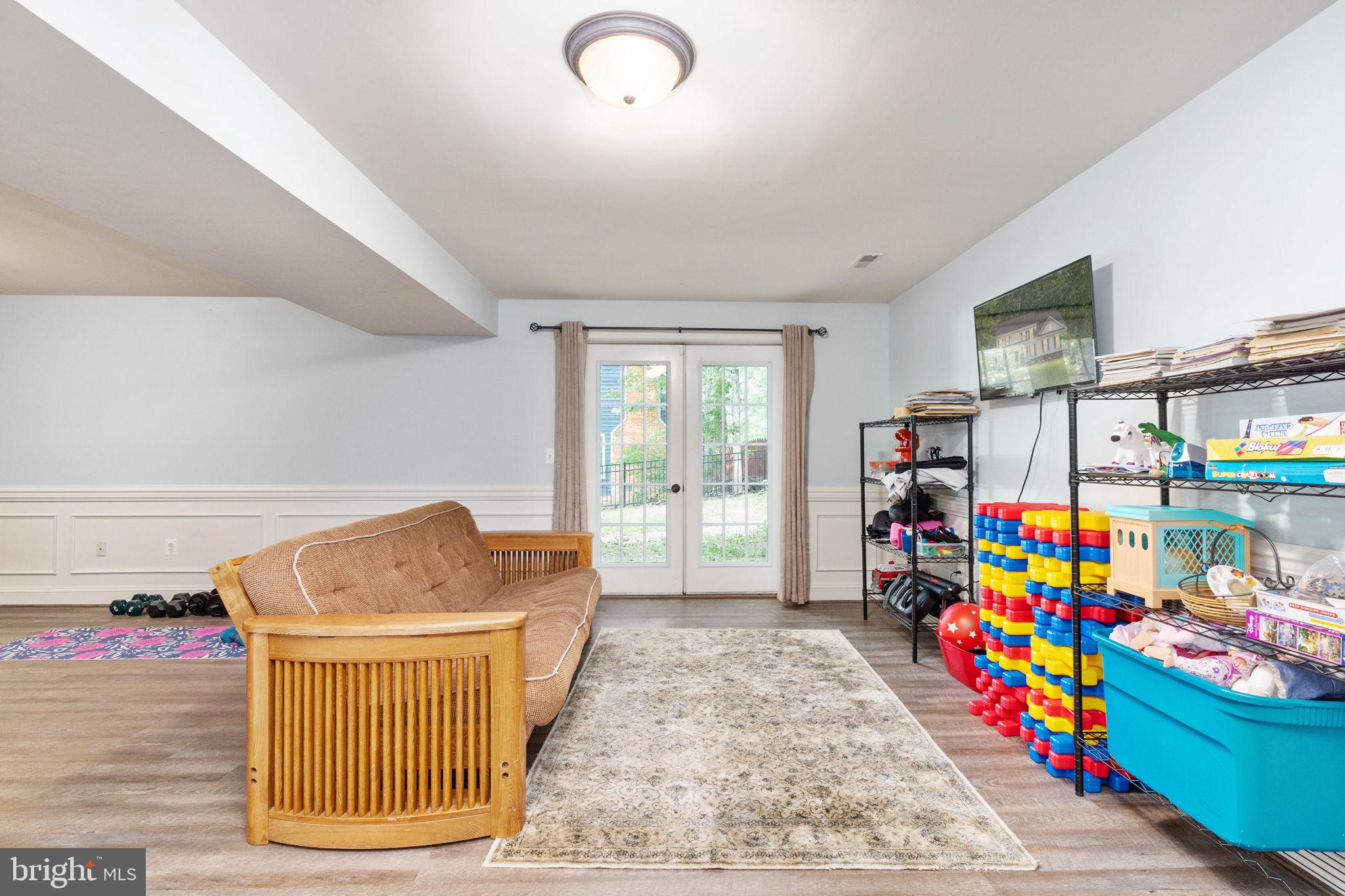 11811 Duck Cir