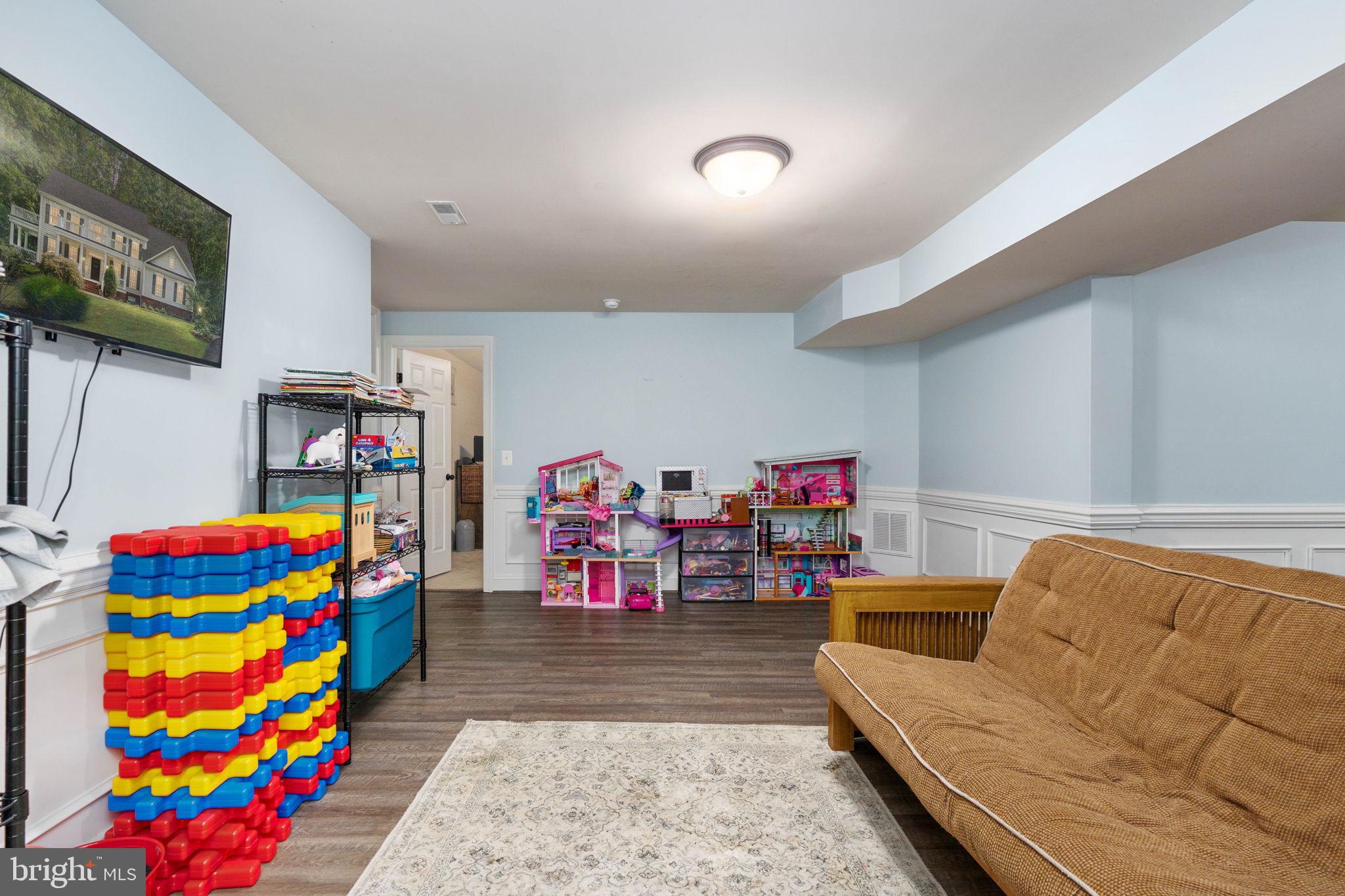 11811 Duck Cir