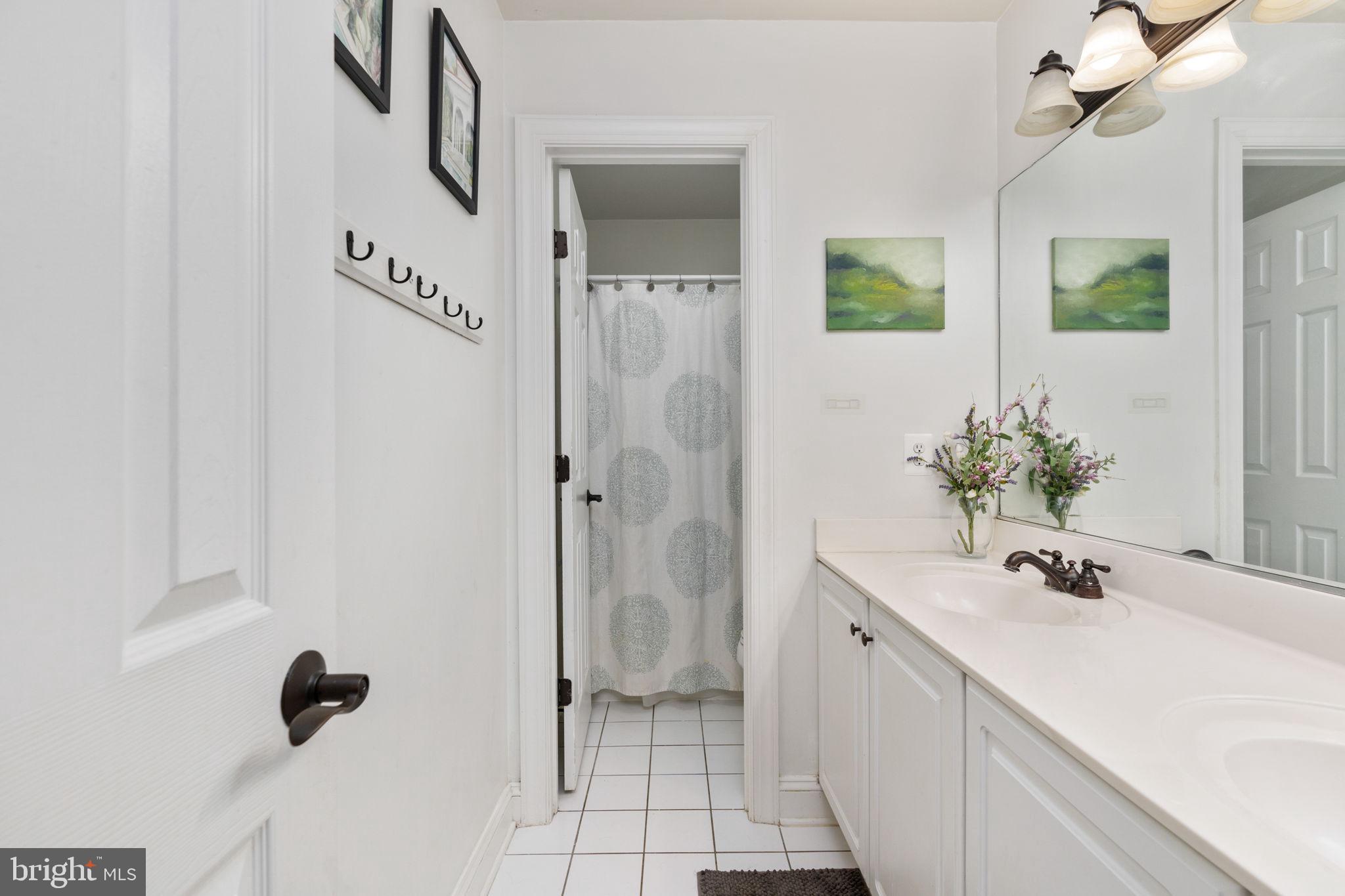 11811 Duck Cir