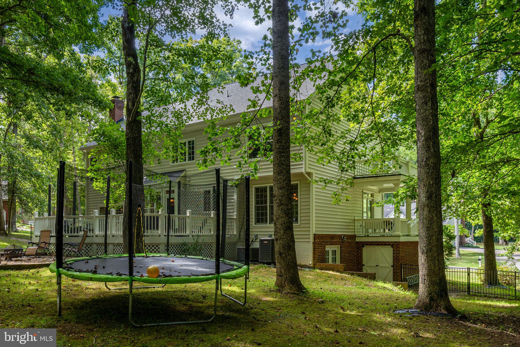 11811 Duck Cir