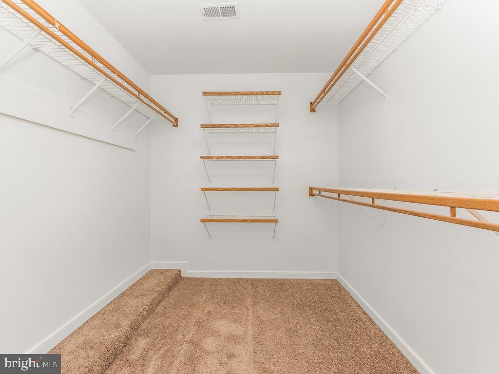 12312 Glade Dr