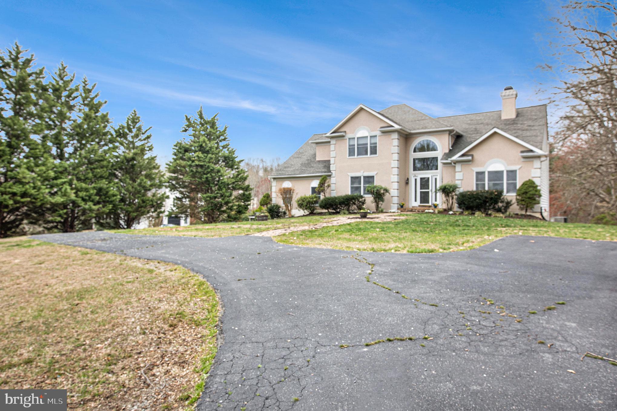 12312 Glade Dr