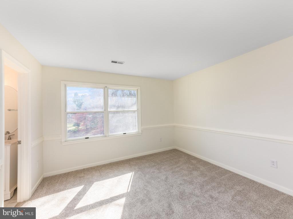 12312 Glade Dr