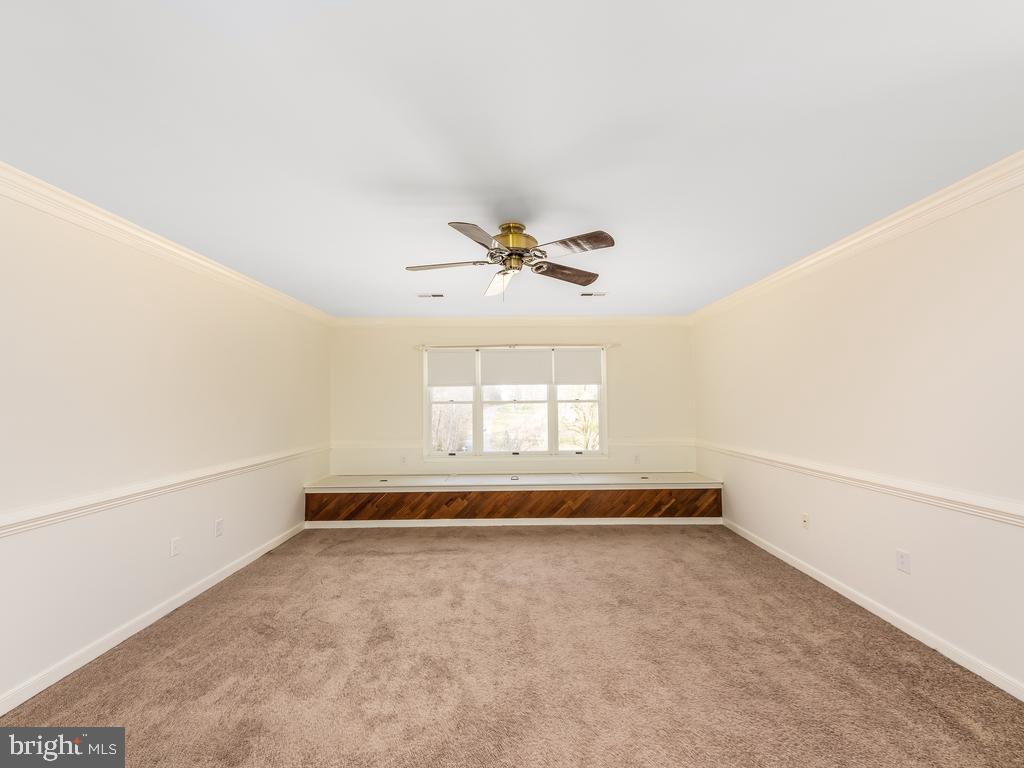 12312 Glade Dr